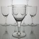 7 verres à vin décor à la grecque