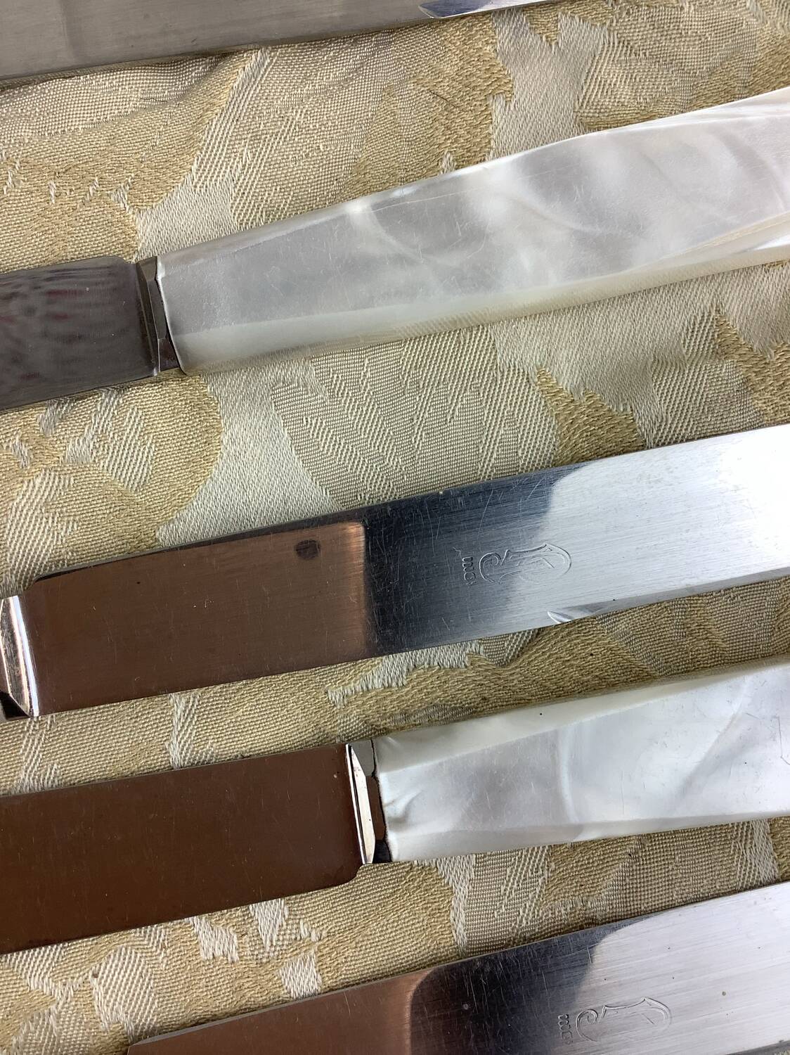 Box of 12 vintage knives