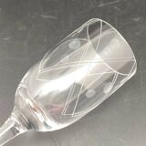 Tube-shaped stemmed glasses in worked glass with a “drop” pattern – MOCA7