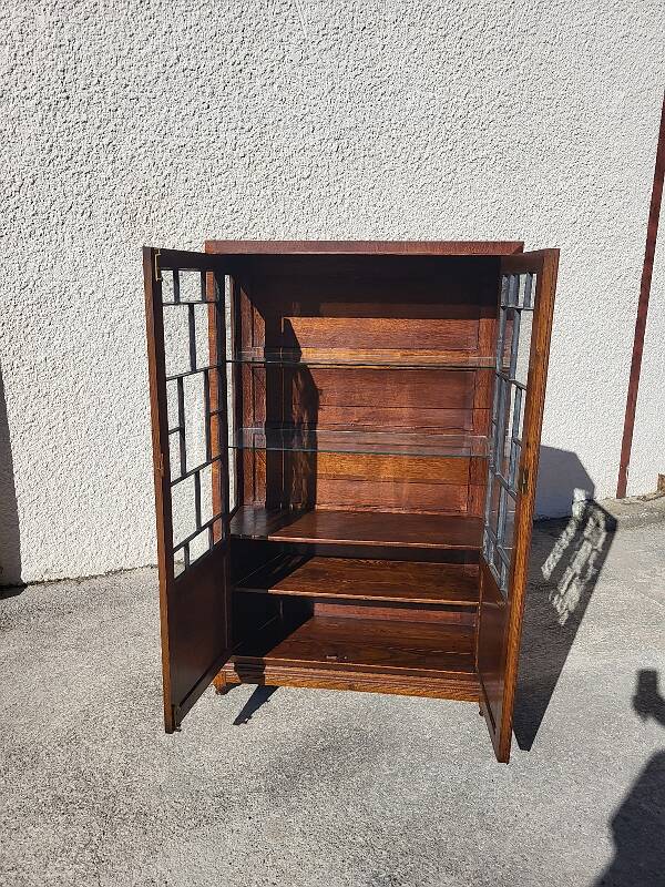 Petite vitrine bibliotheque a petits carreaux et marqueterie ancienne