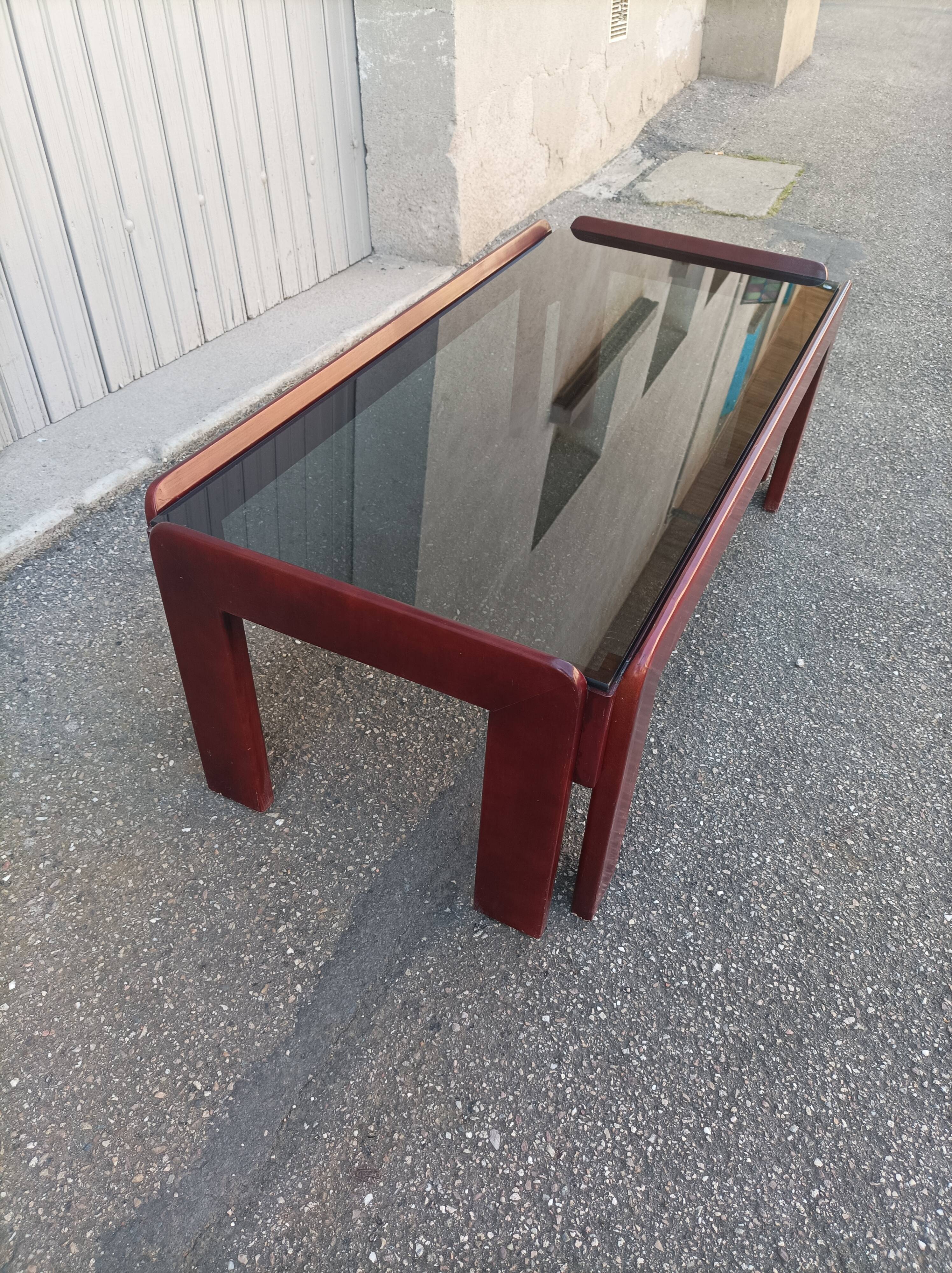 Table basse vintage acajou et verre