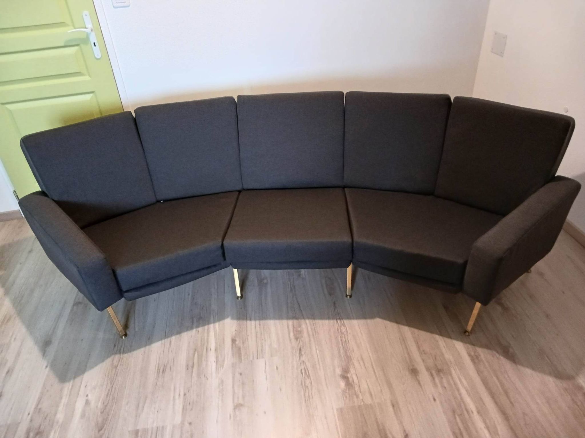 Panoramic model sofa produced by Airborne 1954 by Pierre Guariche