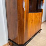 Biedermeier Bookcase in Walnut & Glass, Austria, 1825