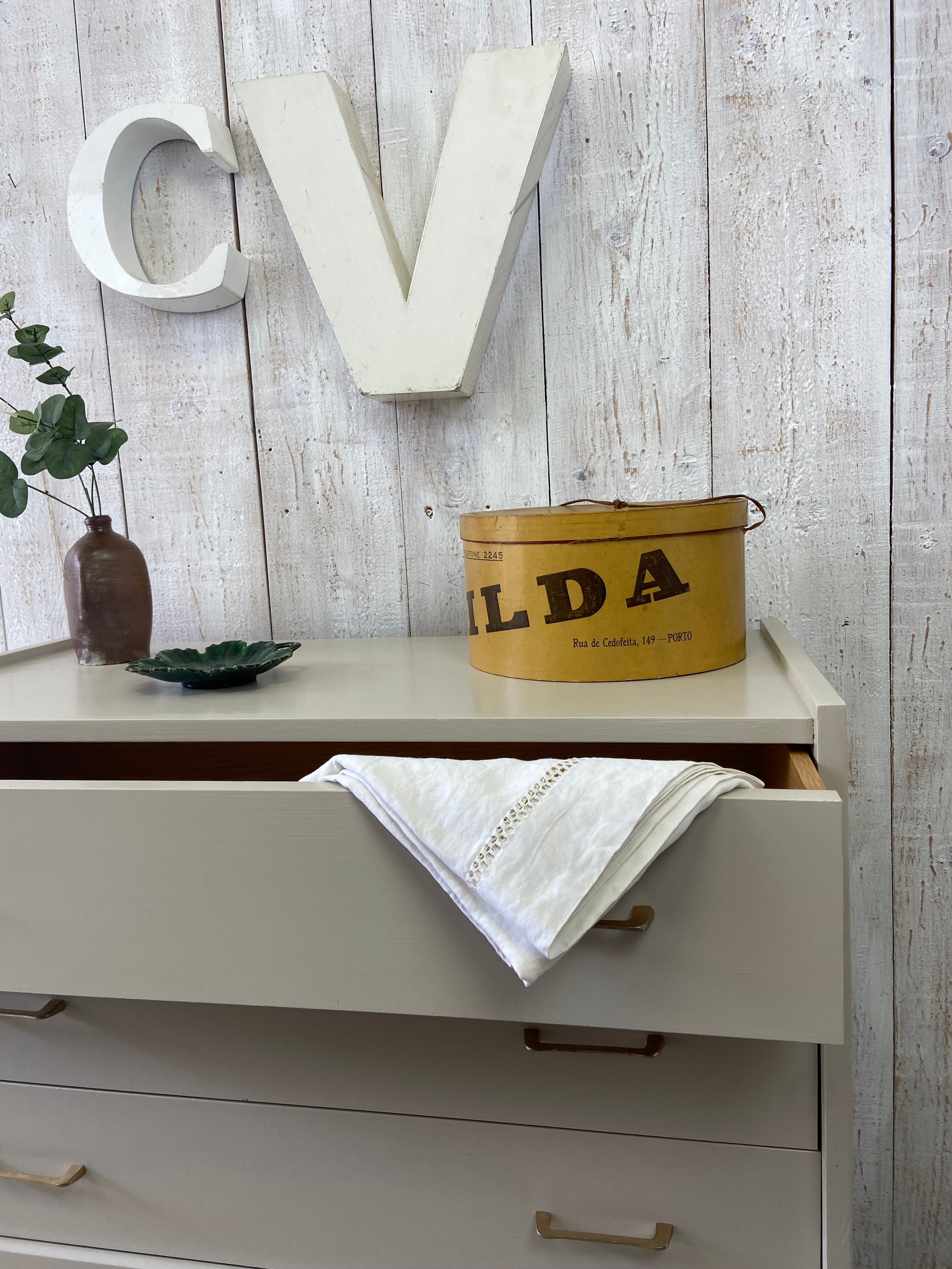 Vintage chest of drawers