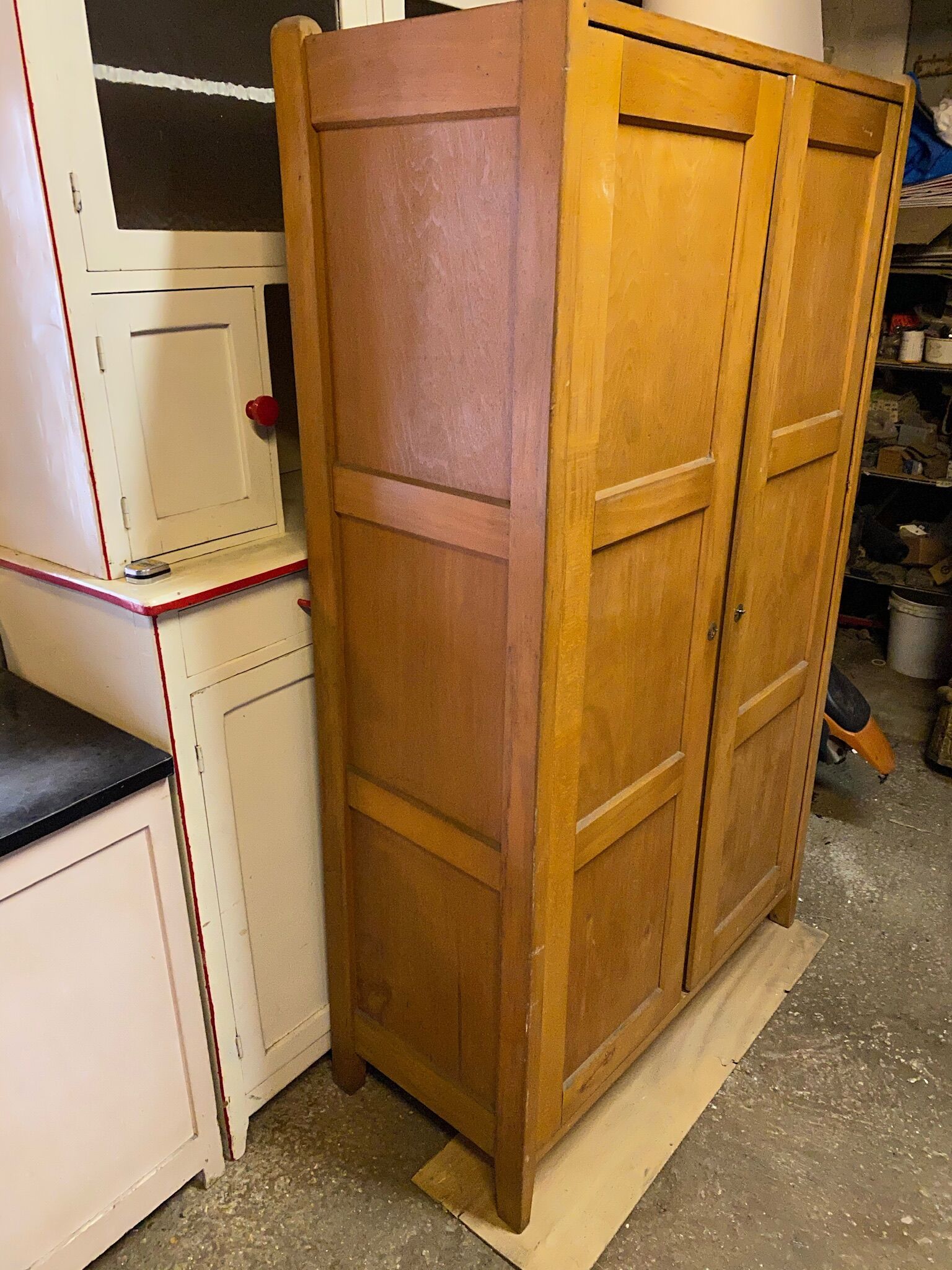 Reconstruction period cabinet