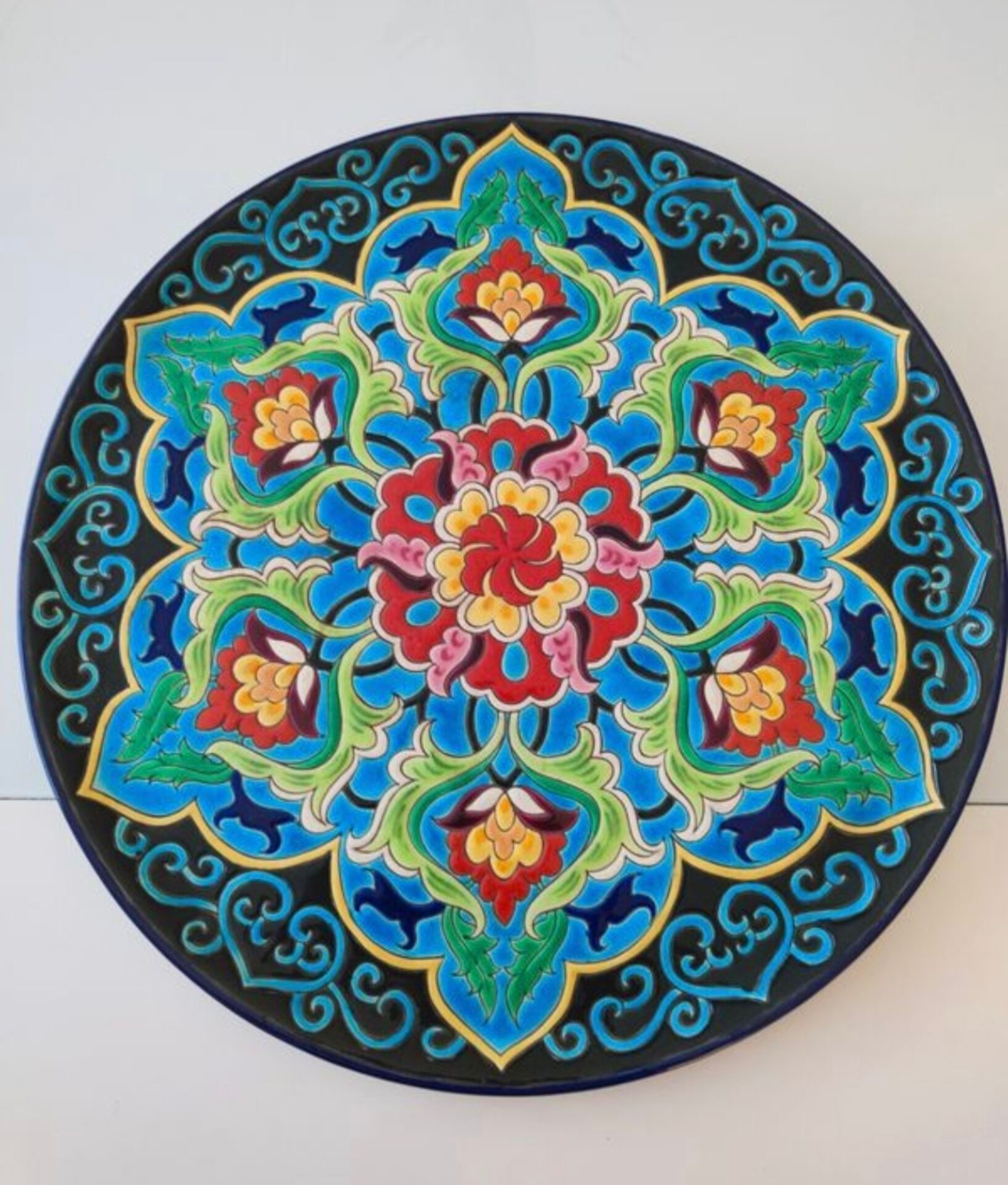 Superb enamel dish from Longwy, signed, year 1940.