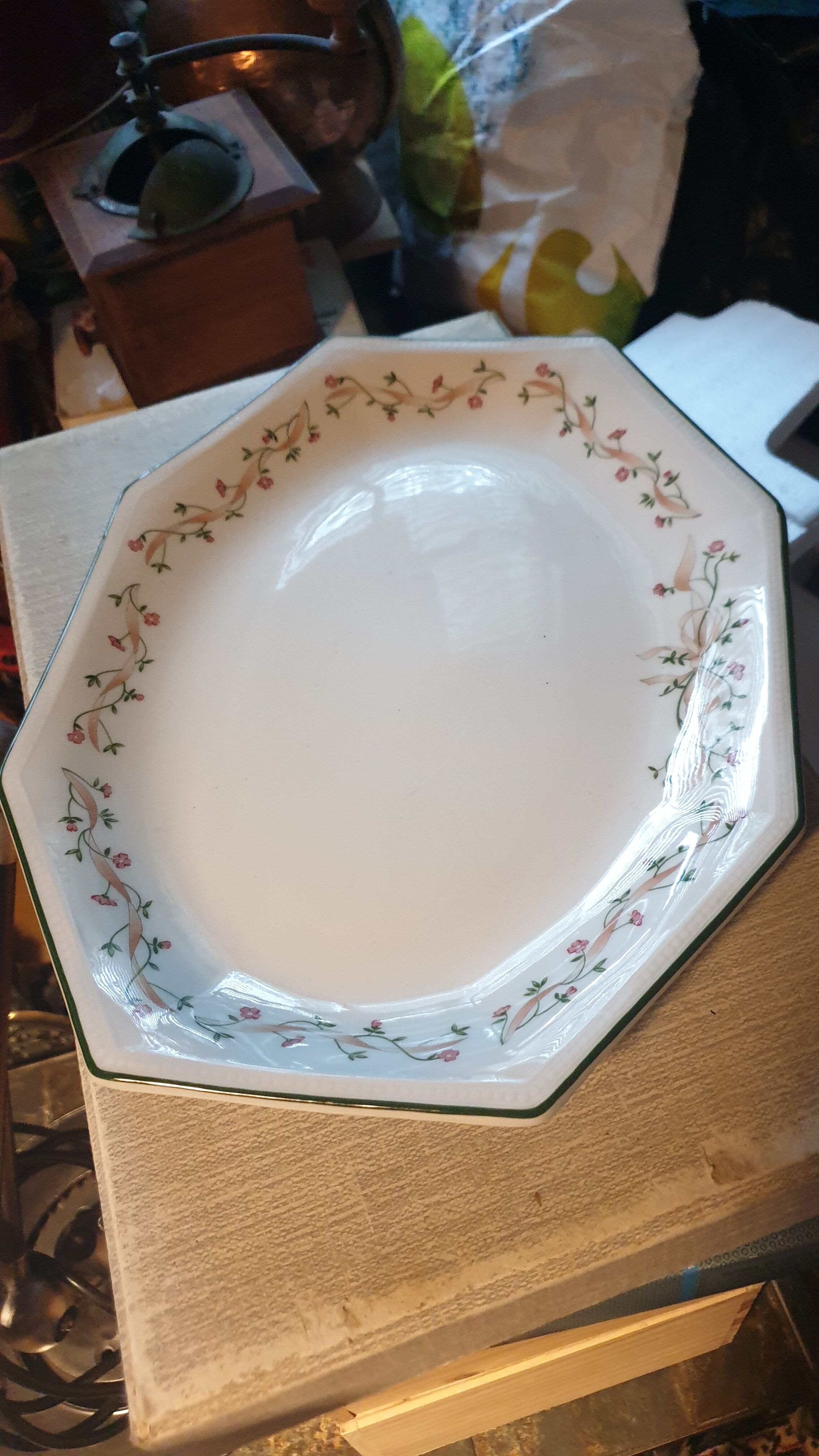 Johnson Brothers 1980s "Eternal Beau" octagonal design