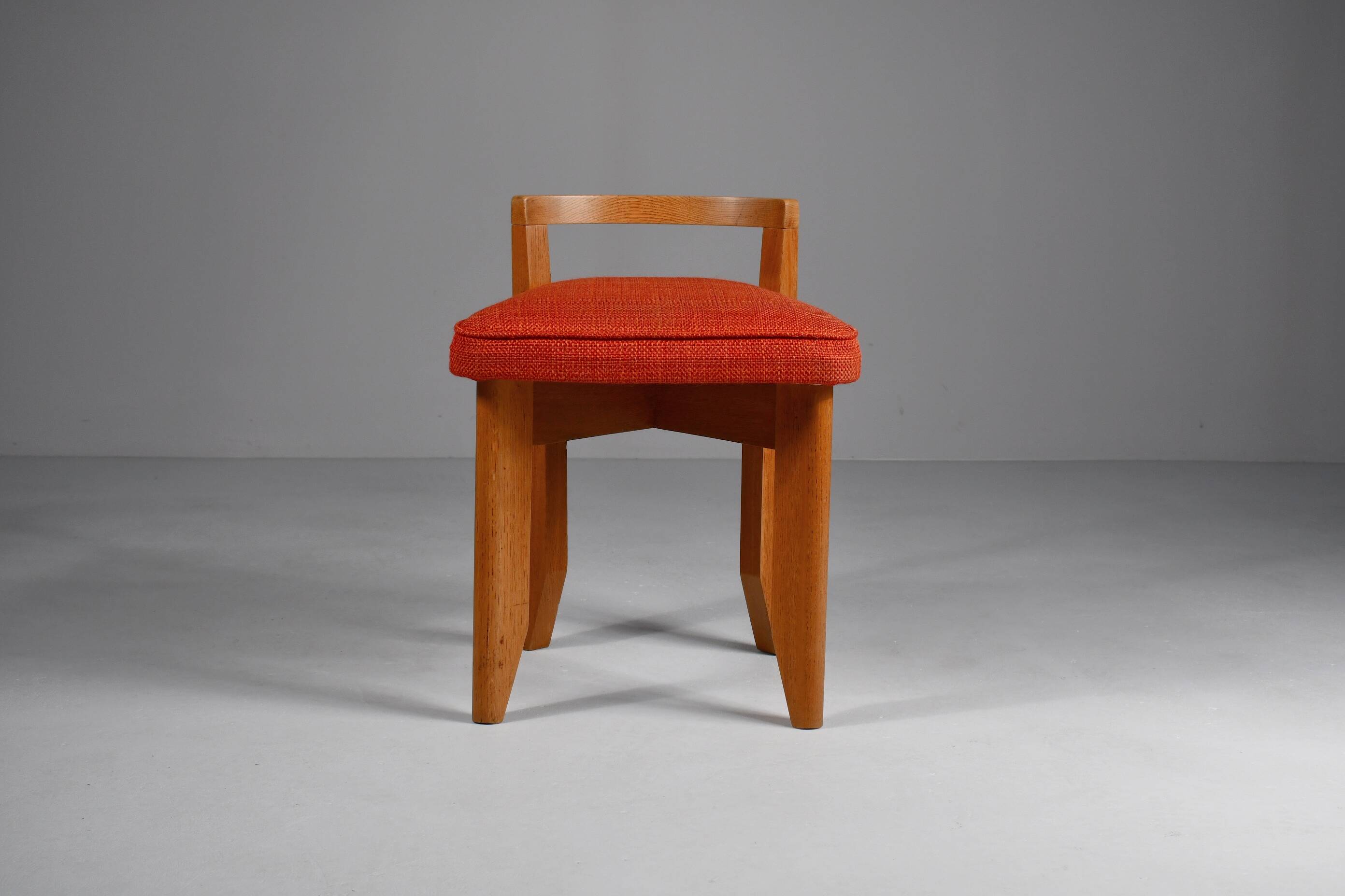 Chaise Boudoir "Rubercrin" de Guillerme et Chambron pour Votre Maison. années 1950