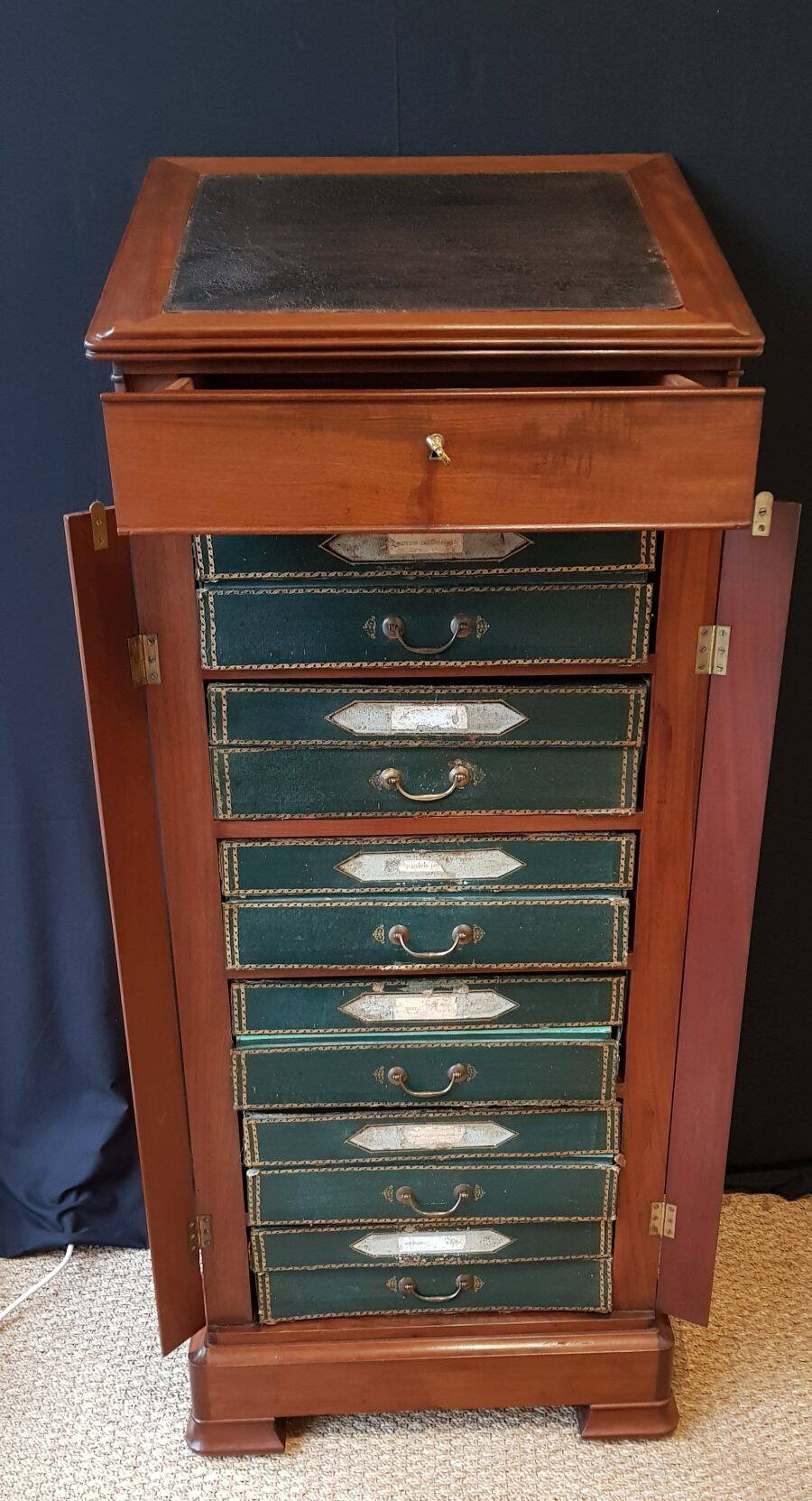 Meuble de rangement, cartonnier en acajou