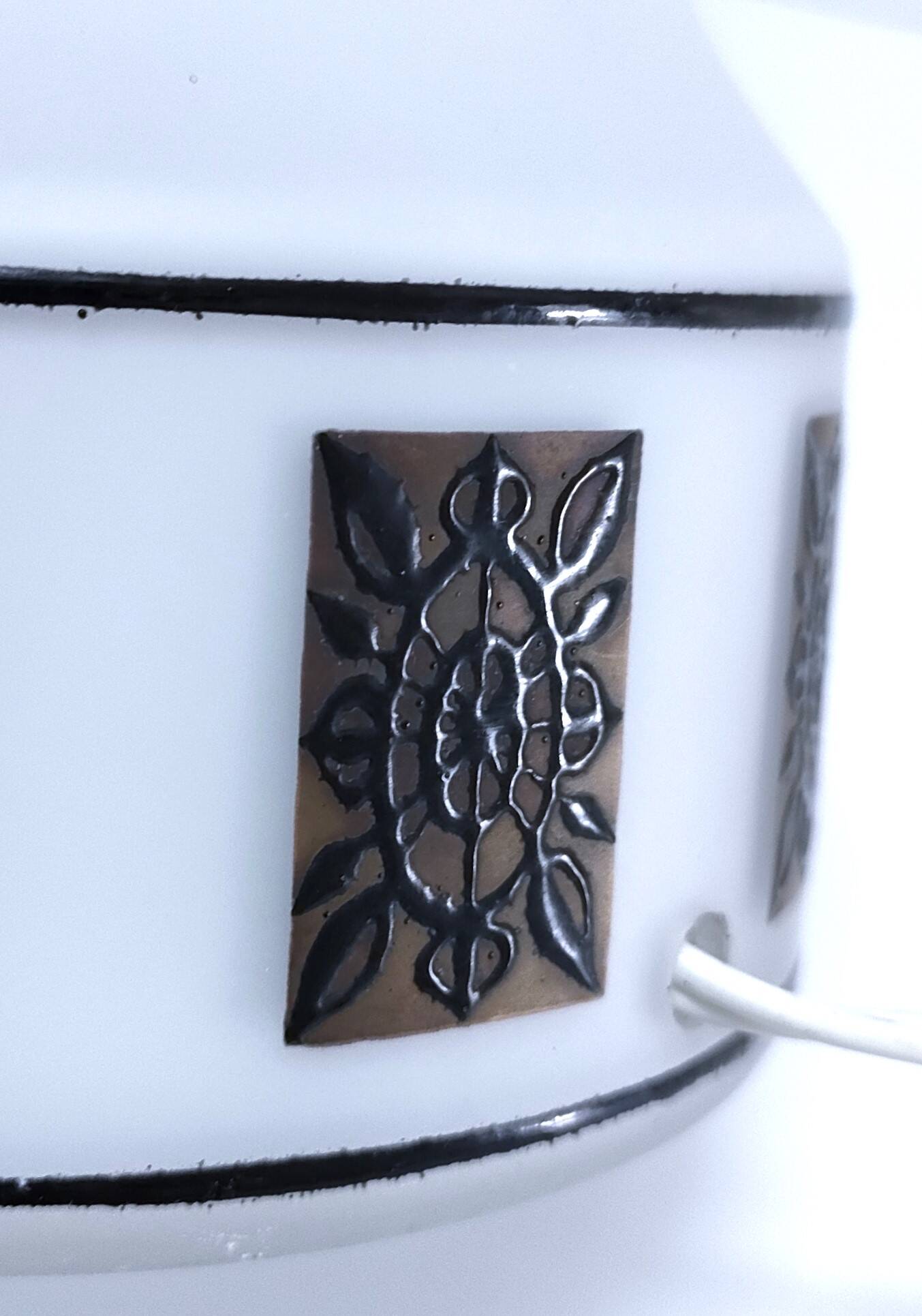 Opaline lamp base frieze stylized flowers 70s