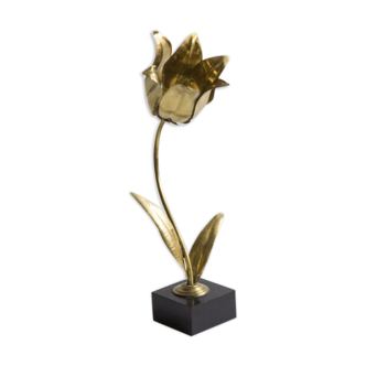 Golden metal flower lamp