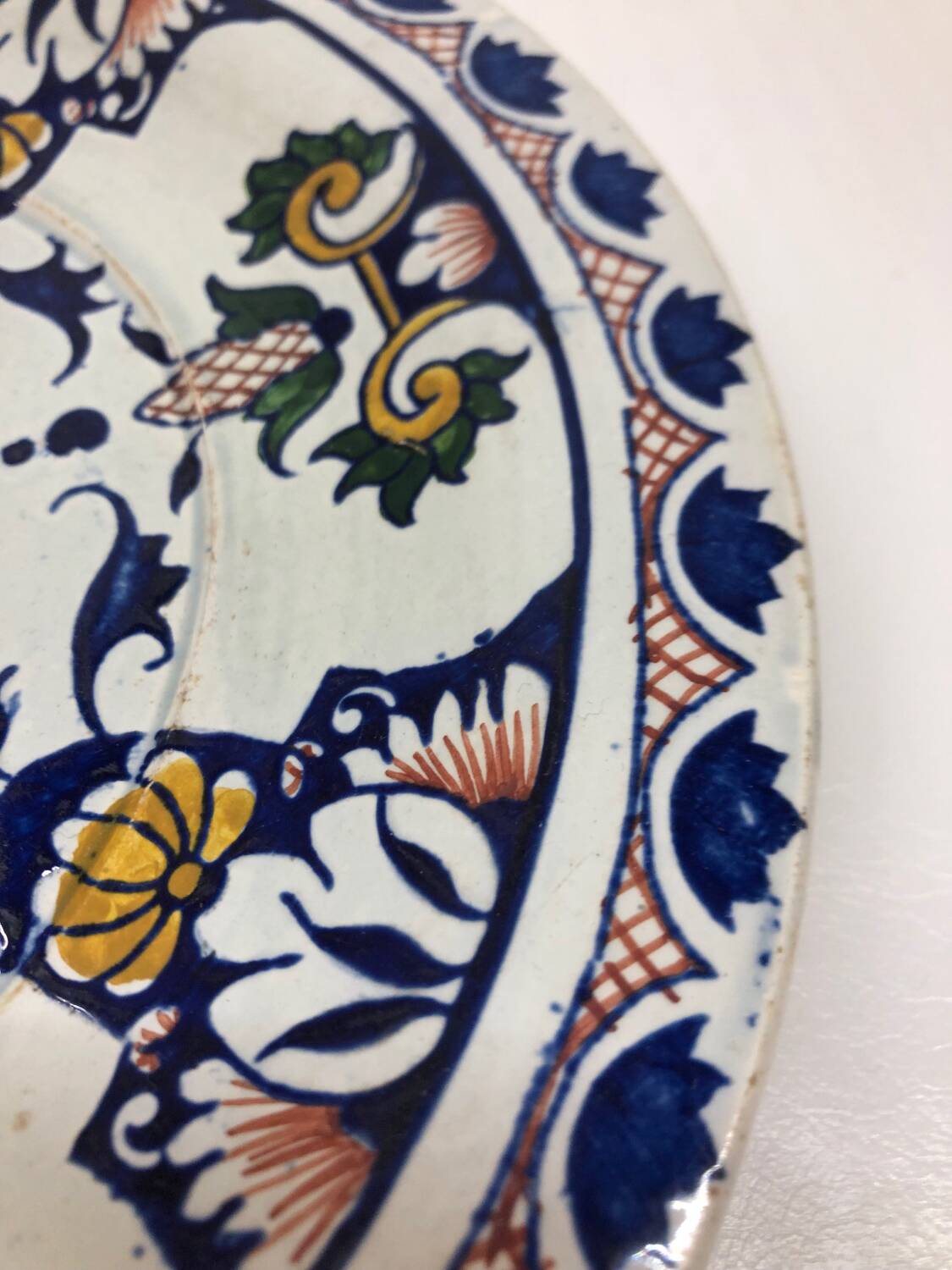 Gien earthenware plate, late 19th century