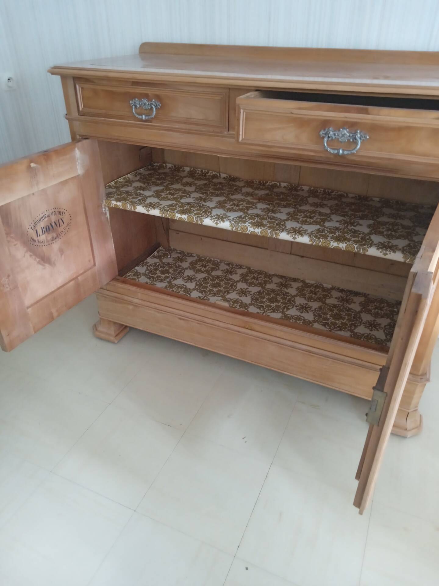 Buffet en merisier