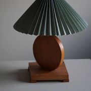Round wooden table lamp in Danish Art Deco style, oak, 1940s.