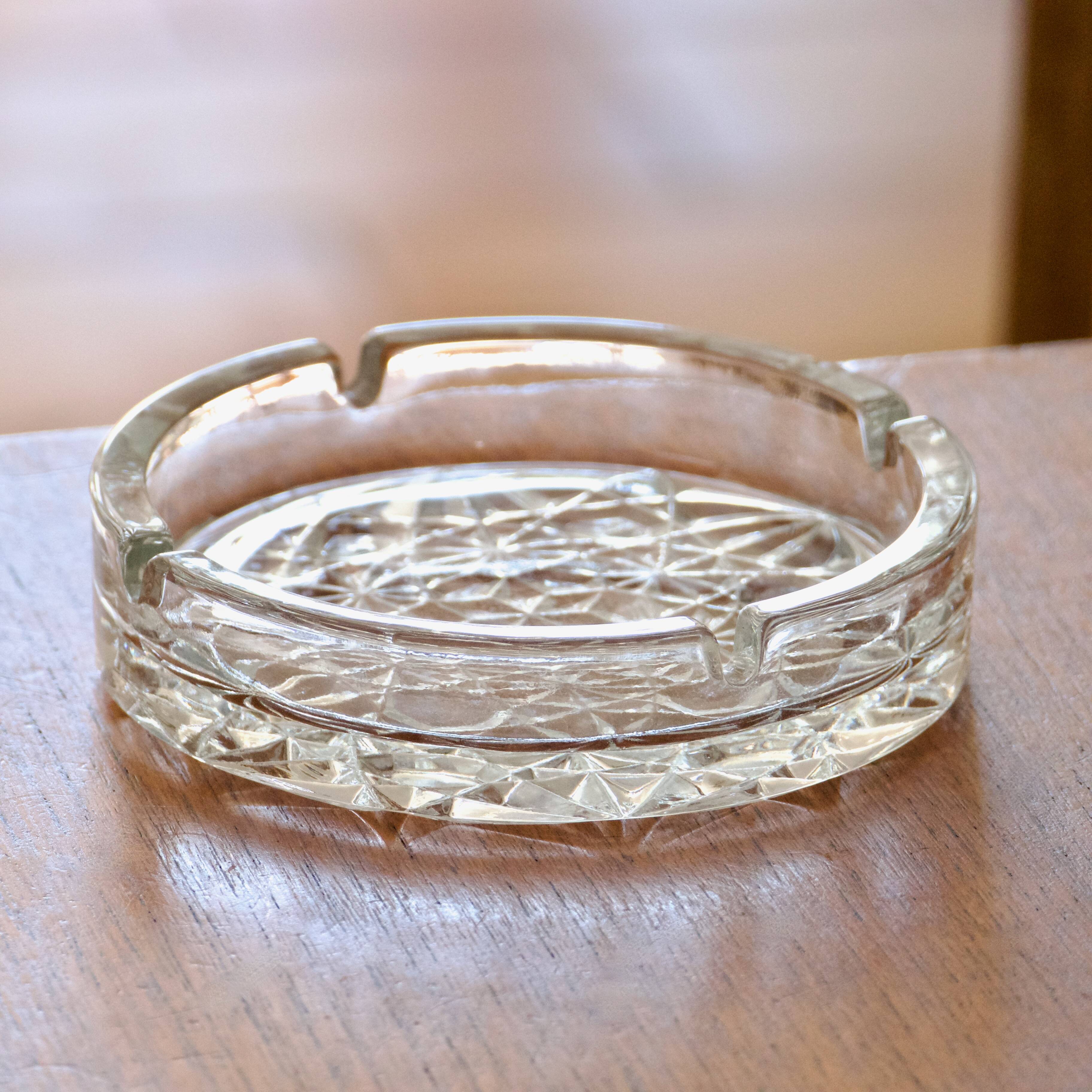 Cendrier vintage en verre épais