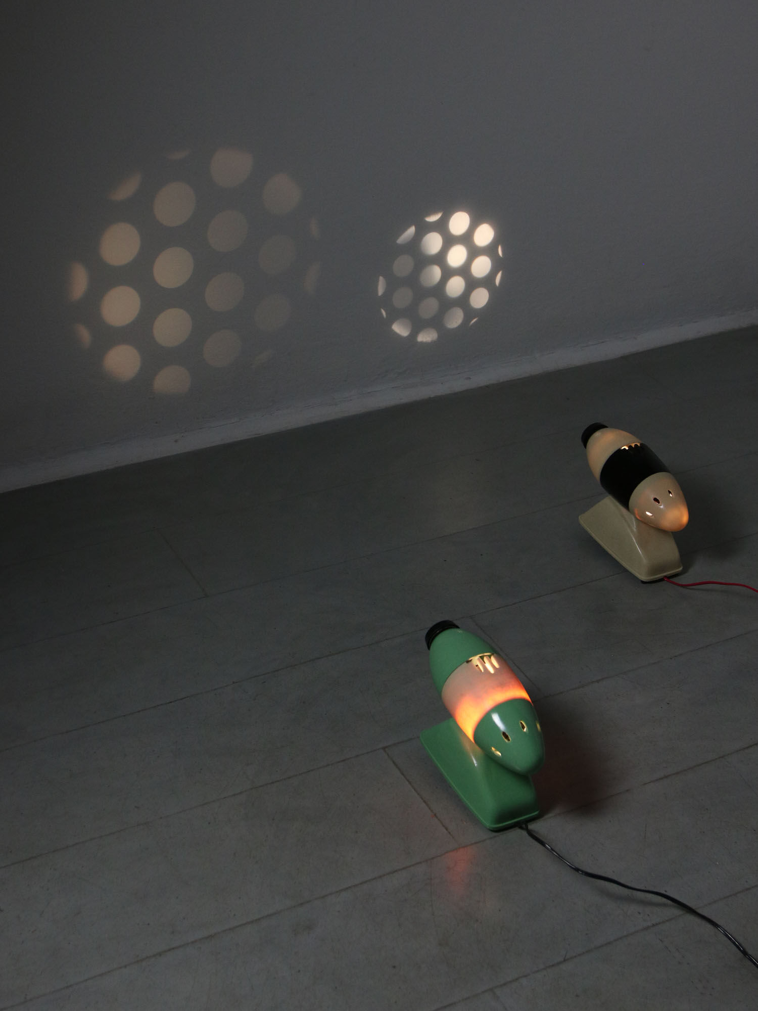 Mid-century cream projector from bakalite