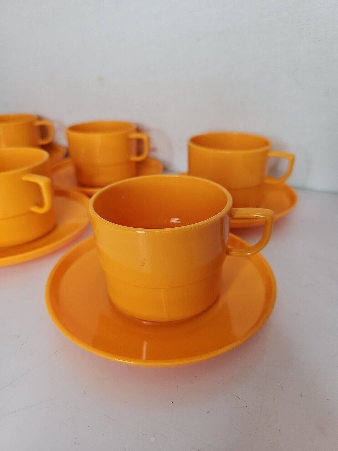 Vintage orange plastic coffee cups x 6