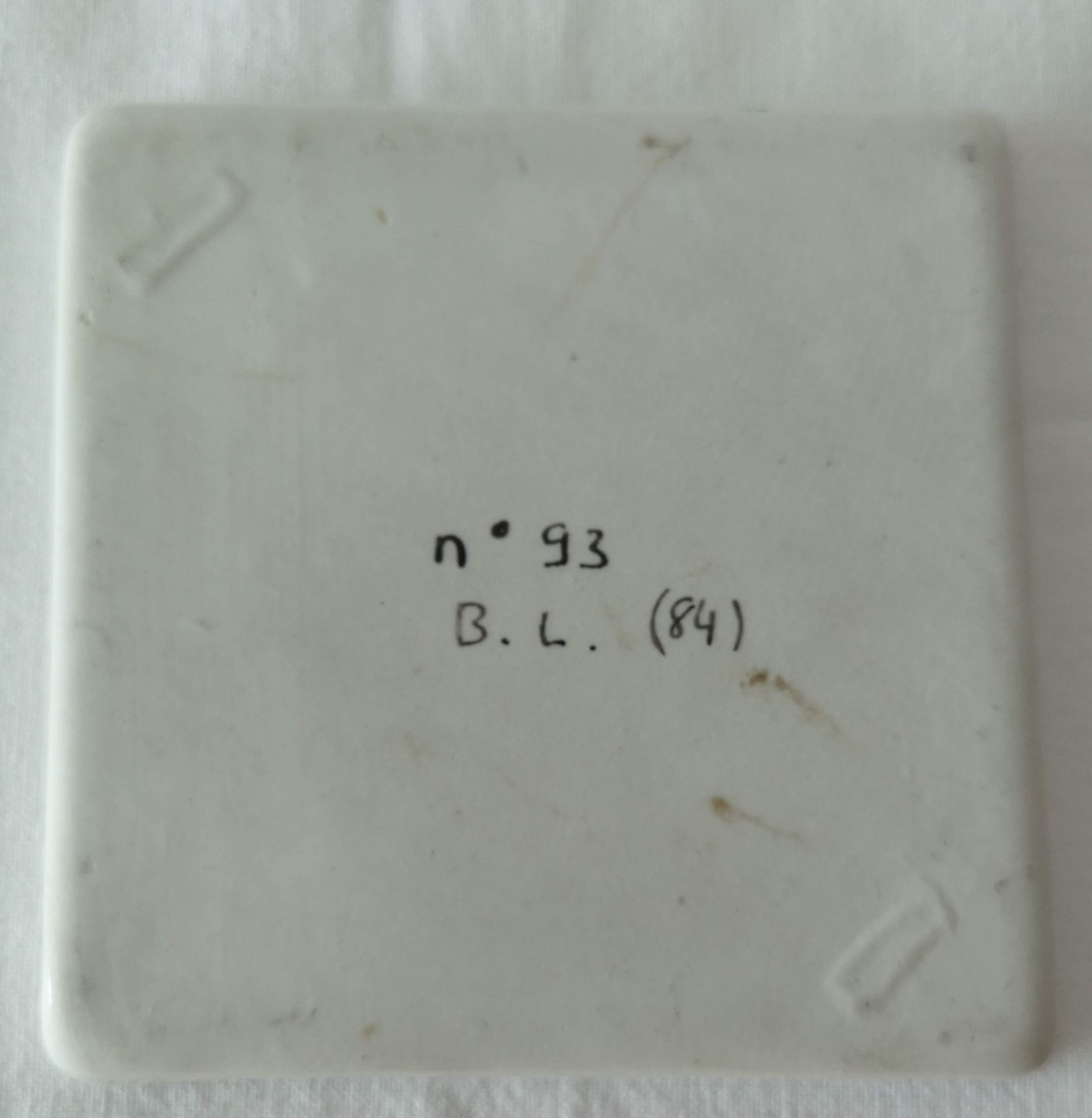 Empty porcelain pocket hunting scene