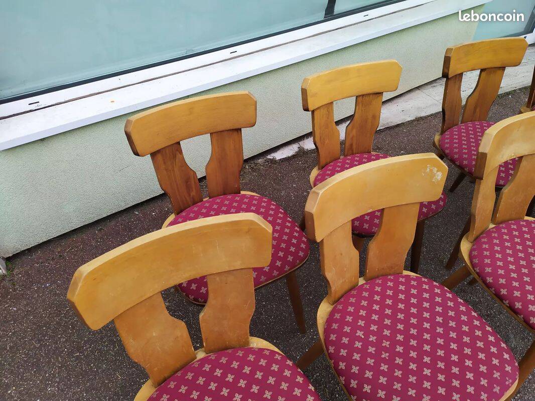 Set of 10 wooden bistro chairs with vintage cushions from the 70s/80s/90s