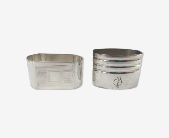 2 ronds de serviette en metal argenté