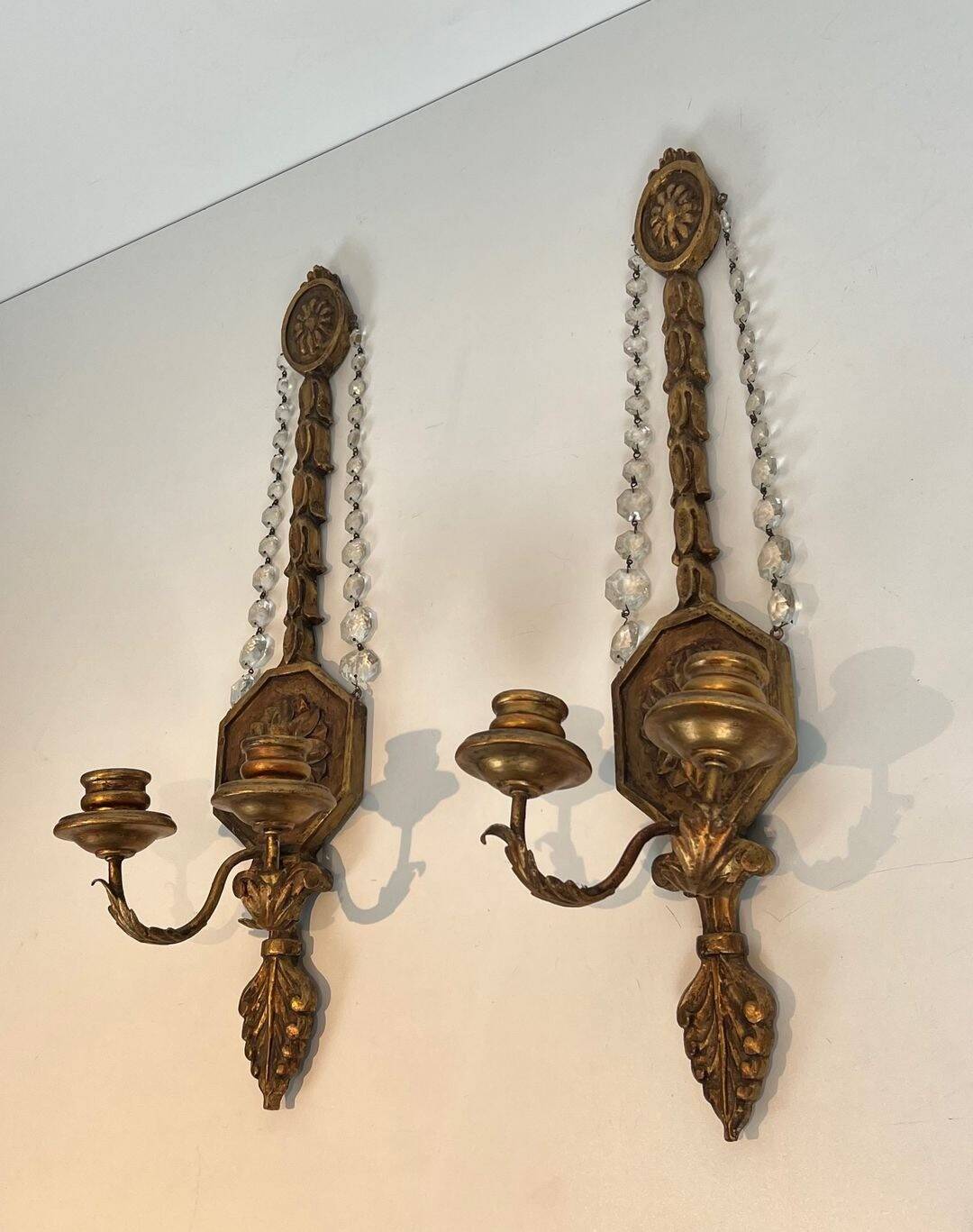 Important Pair of Gilded Carved Wood Wall Lights with Crystal Garlands