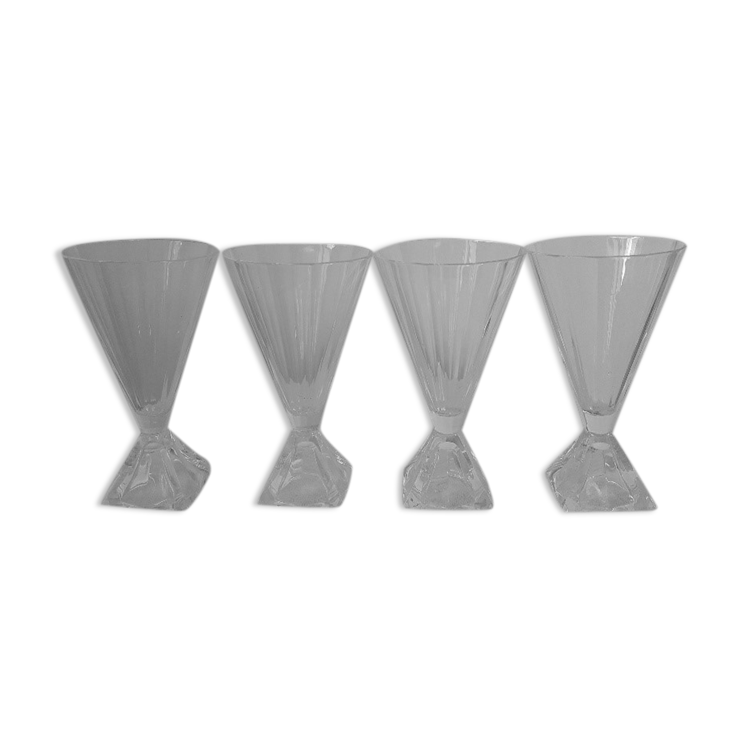 Set of crystal stemware