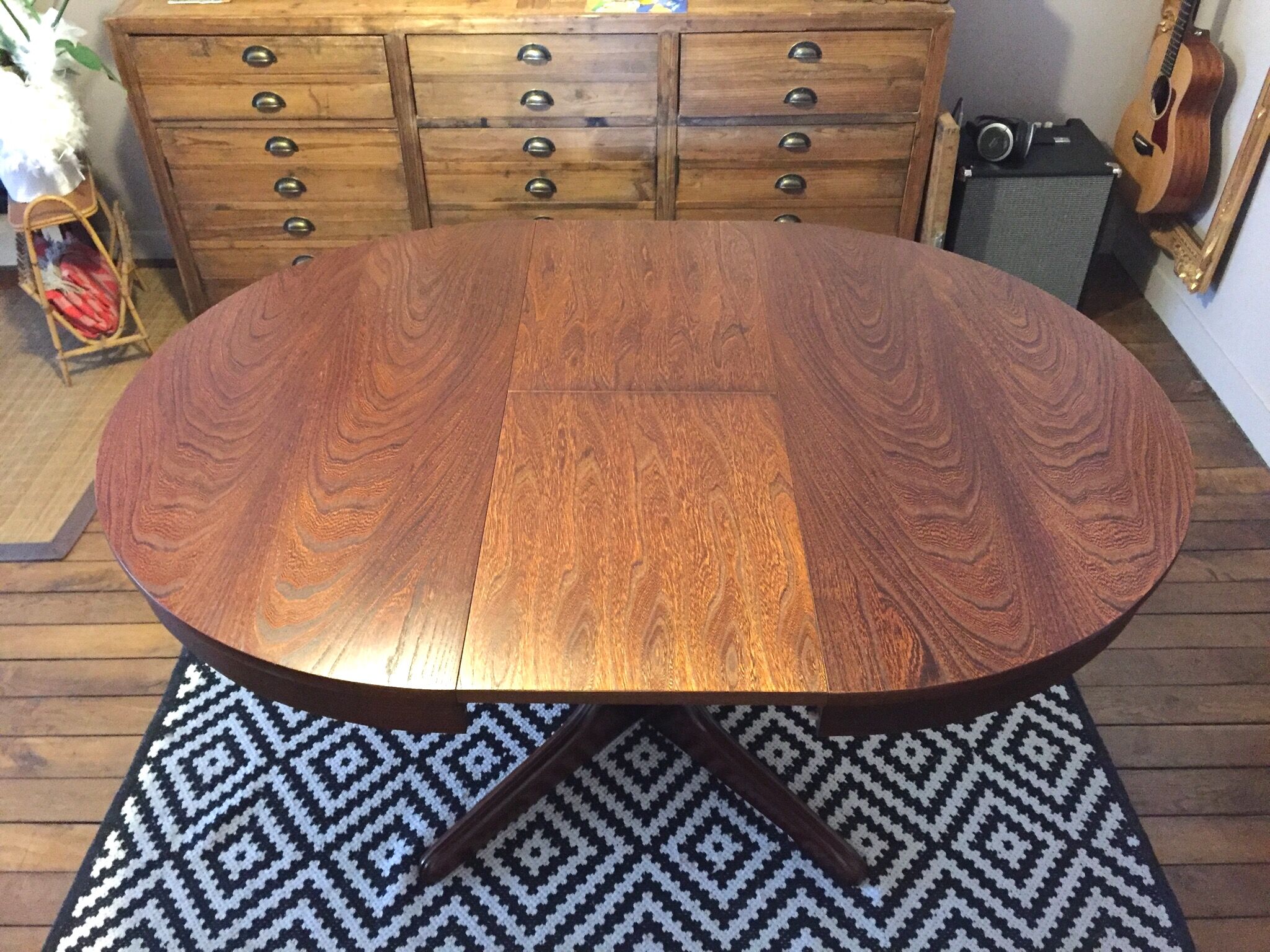 Scandinavian design extendable round table