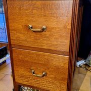 Oak workshop furniture with 2 drawers