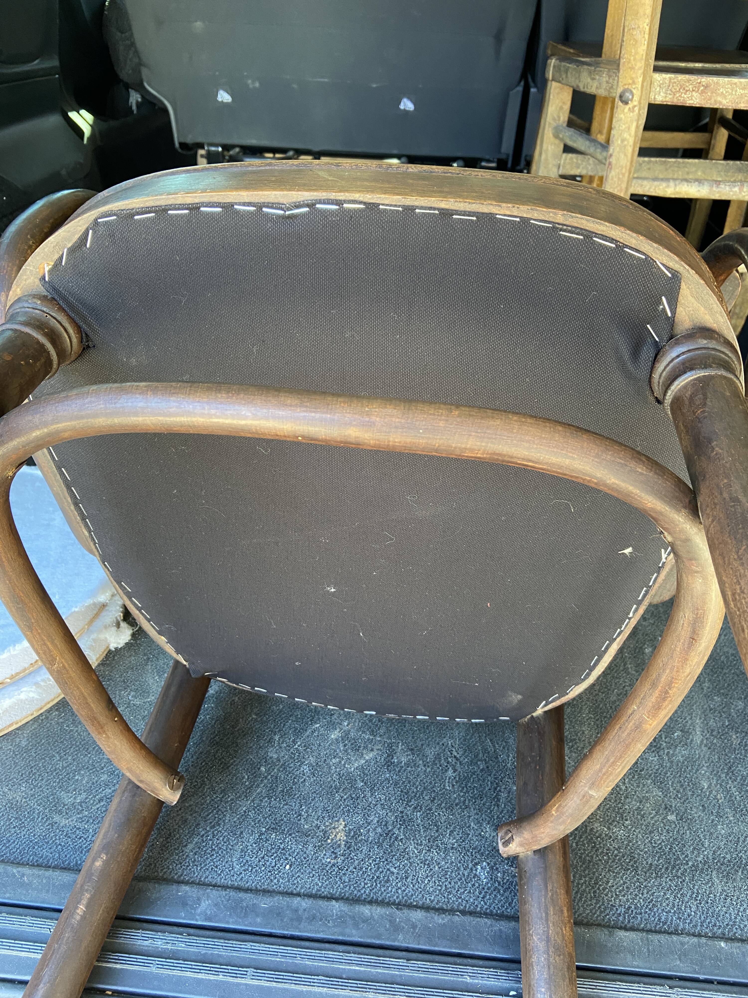 Viennese armchair n°70 (n°1070) bentwood