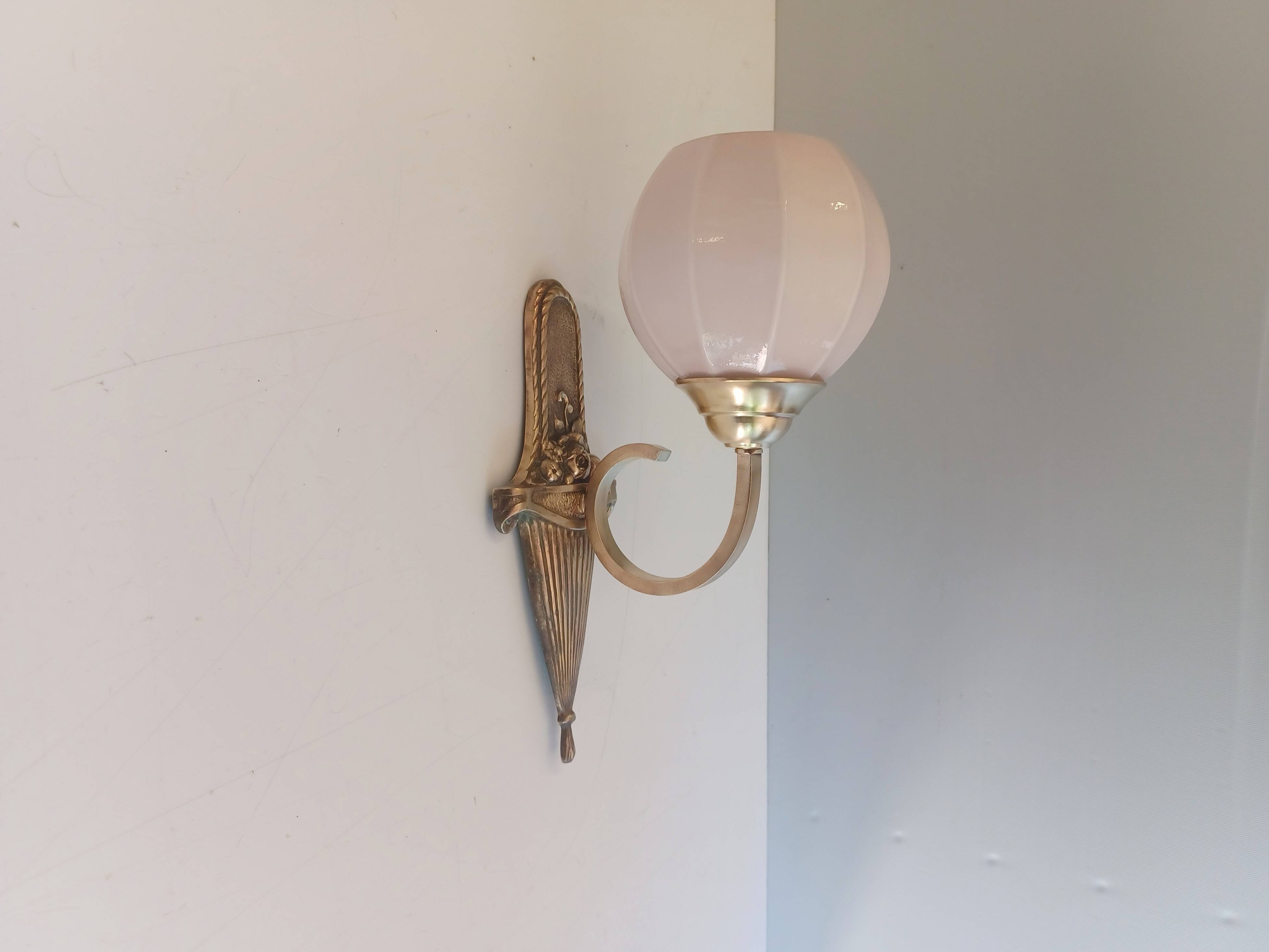 Ancienne applique art nouveau - Bronze et opaline