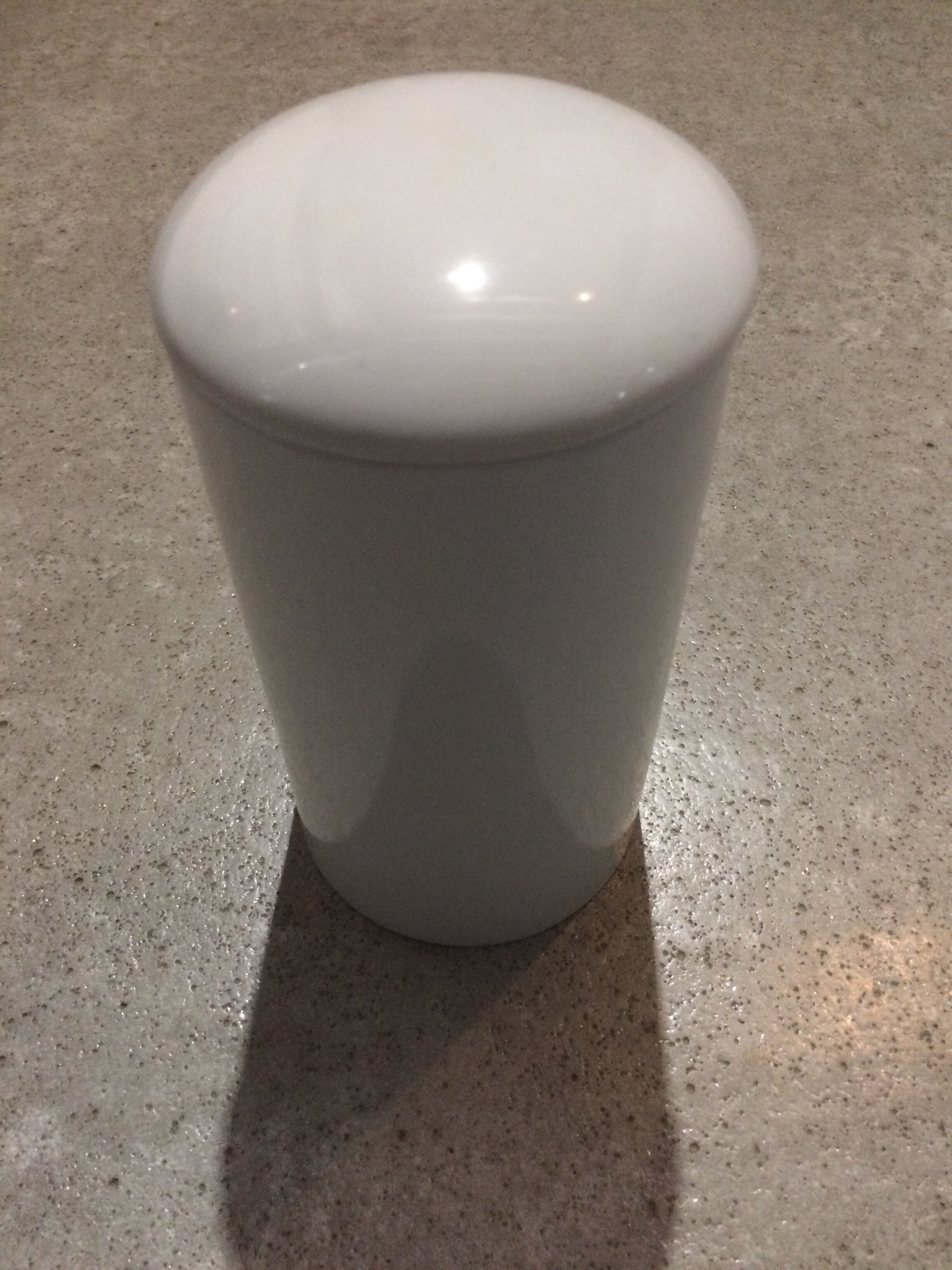 White porcelain pot