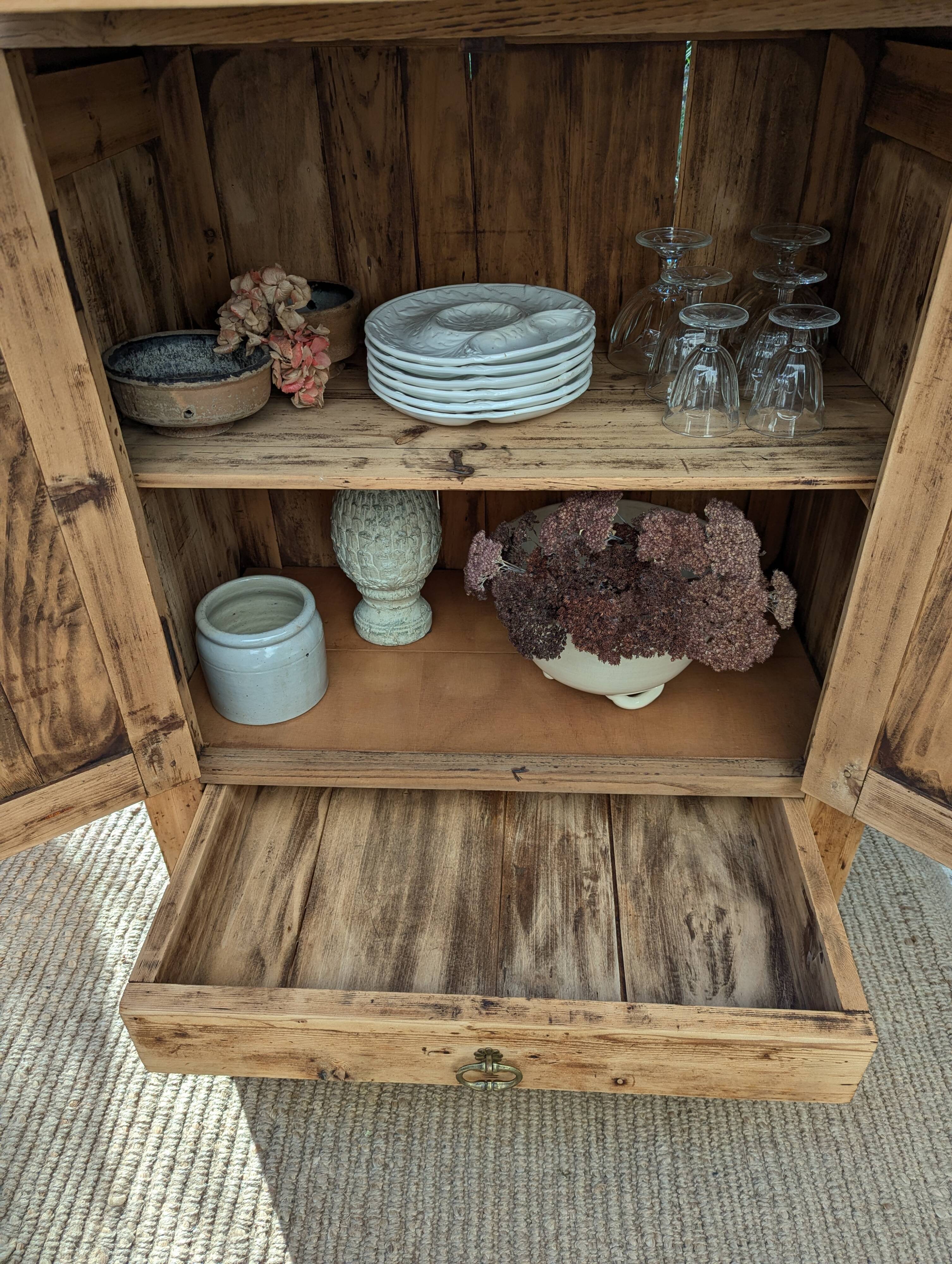 Standing man's wardrobe