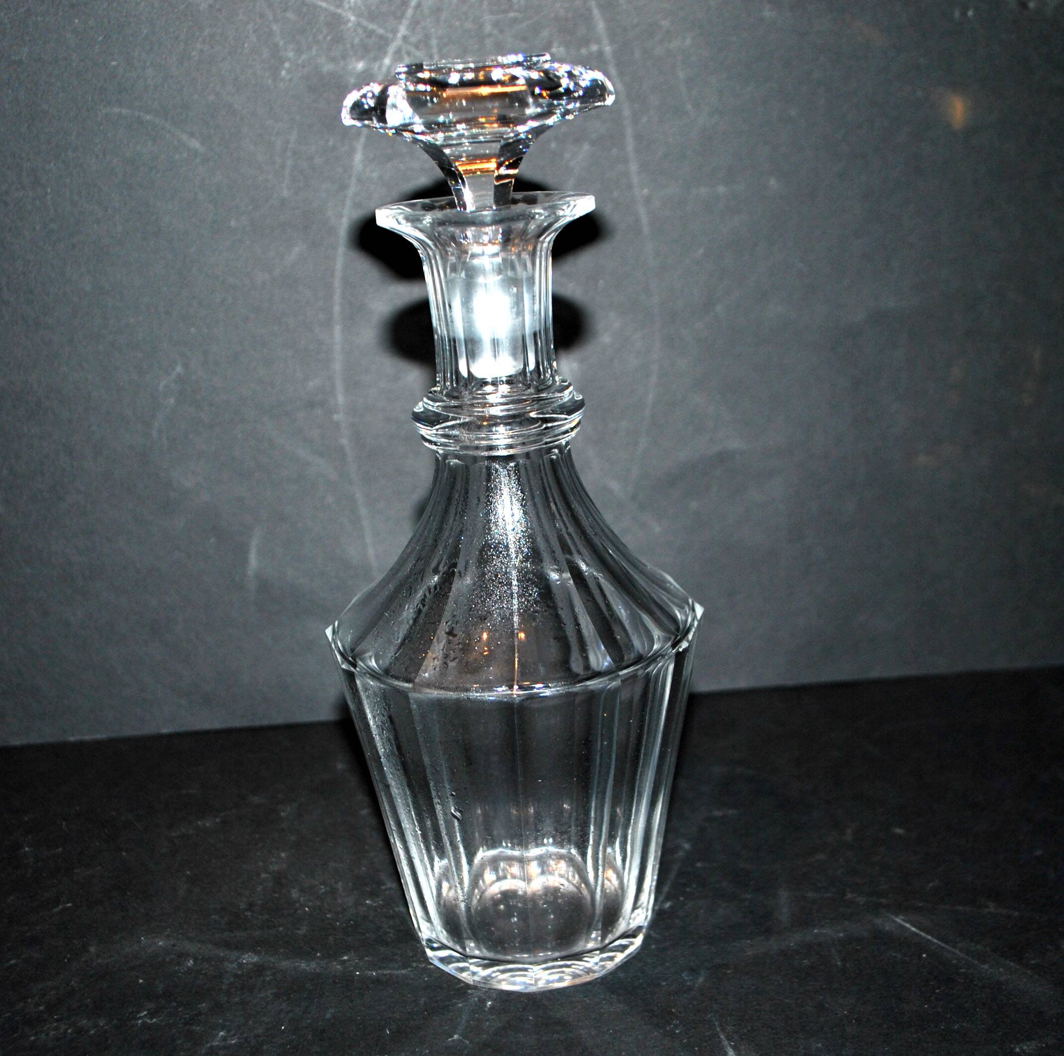 BACCARAT Antique liqueur carafe in cut crystal with flat ribs 1840