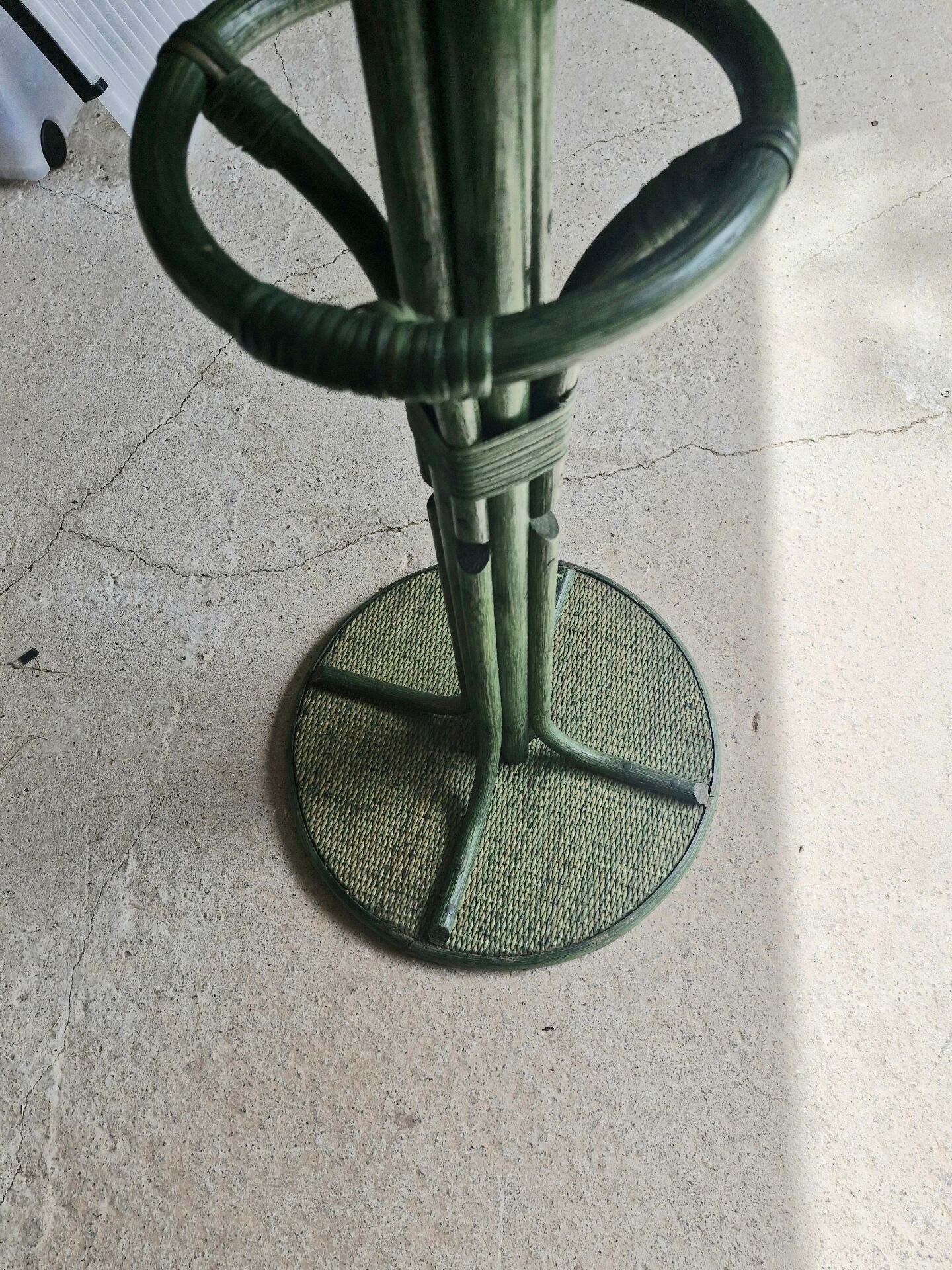 Porte-manteaux perroquet en rotin vert