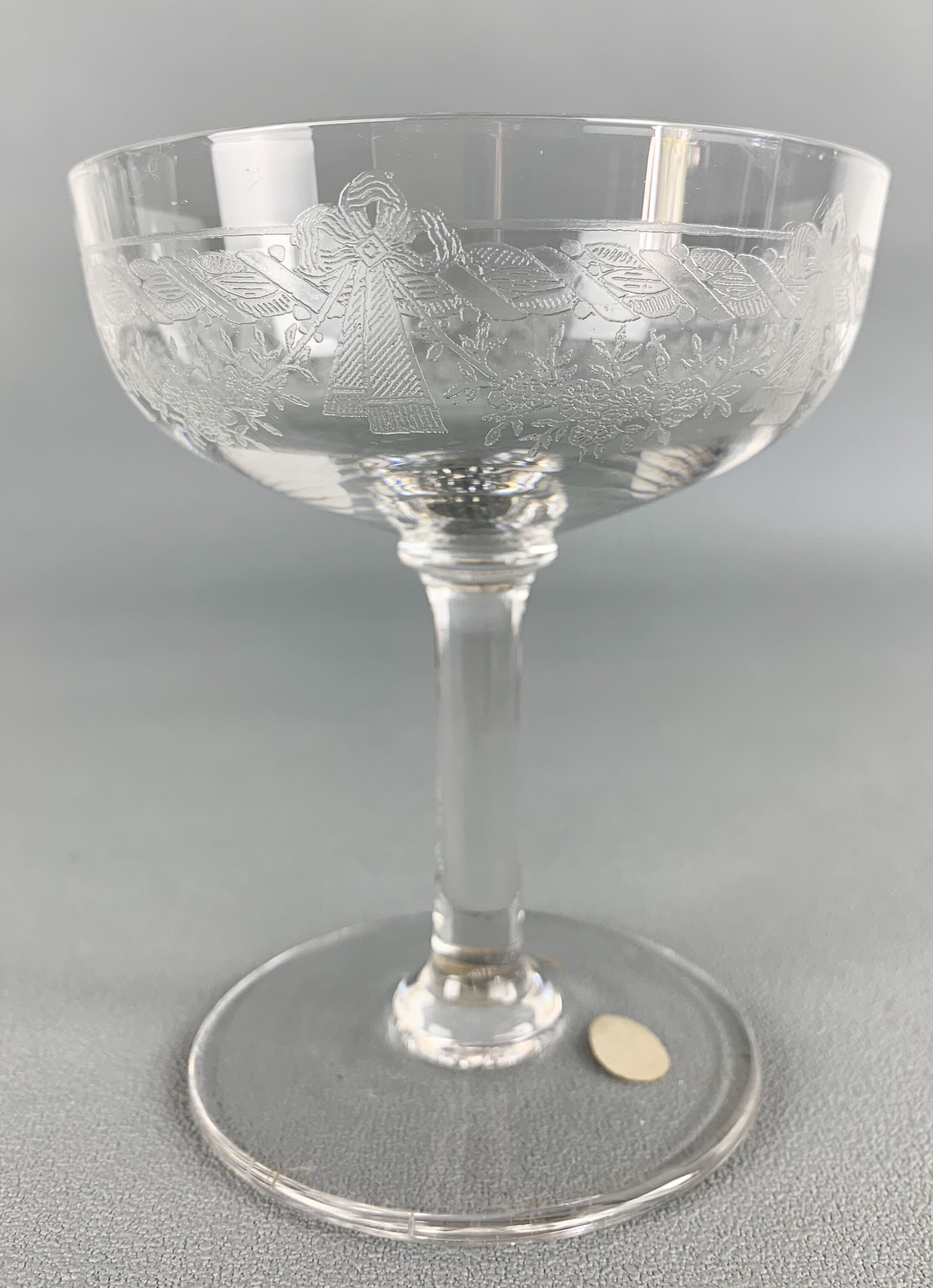 SUITE OF 6 CUPS TO CHAMPAGNE SAINT LOUIS MODEL SAPHO IN CRISTAL