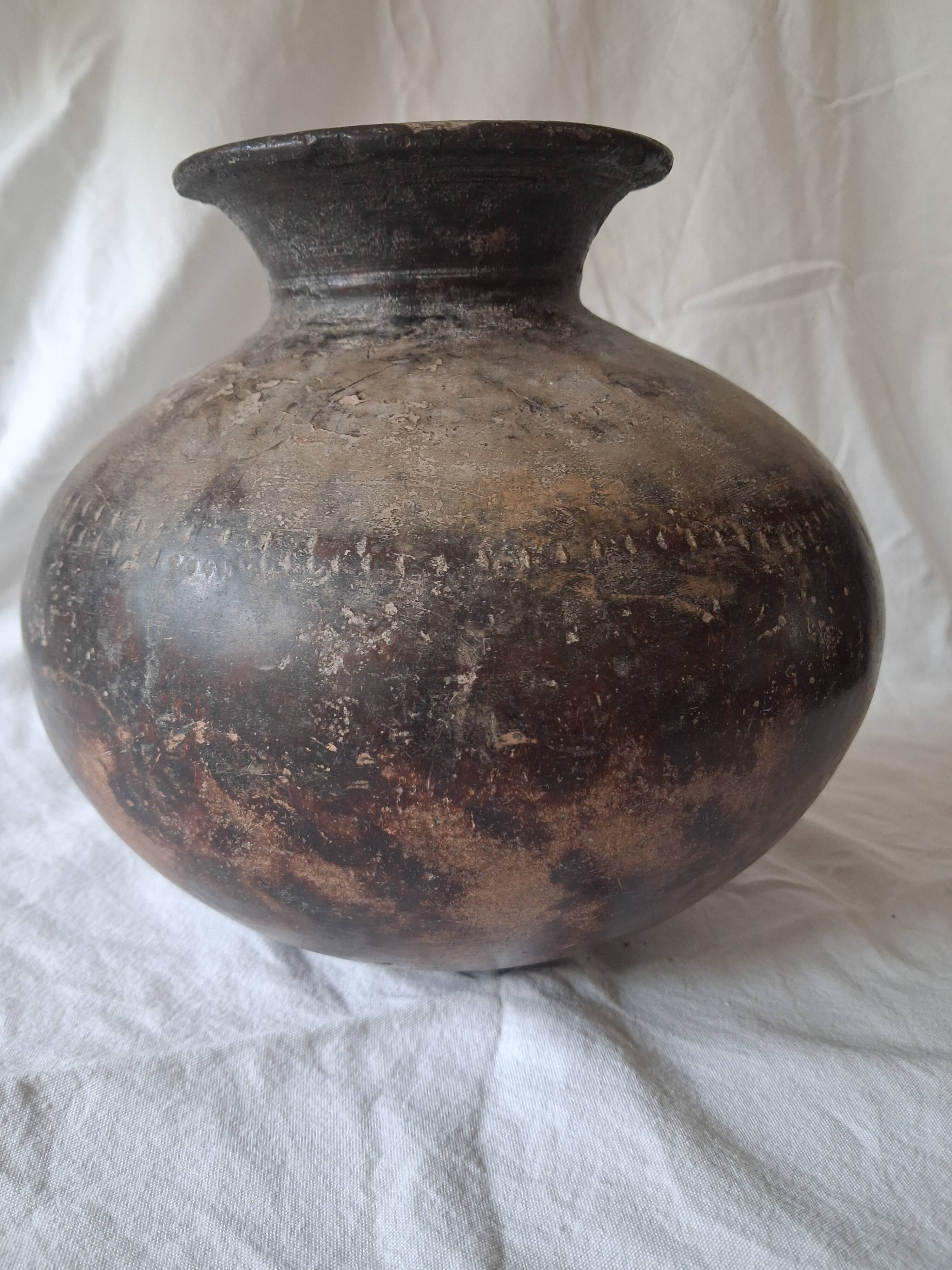 Ancient vase, pot, antique African, made of terracotta.