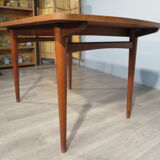 Scandinavian table in solid teak from the 60s