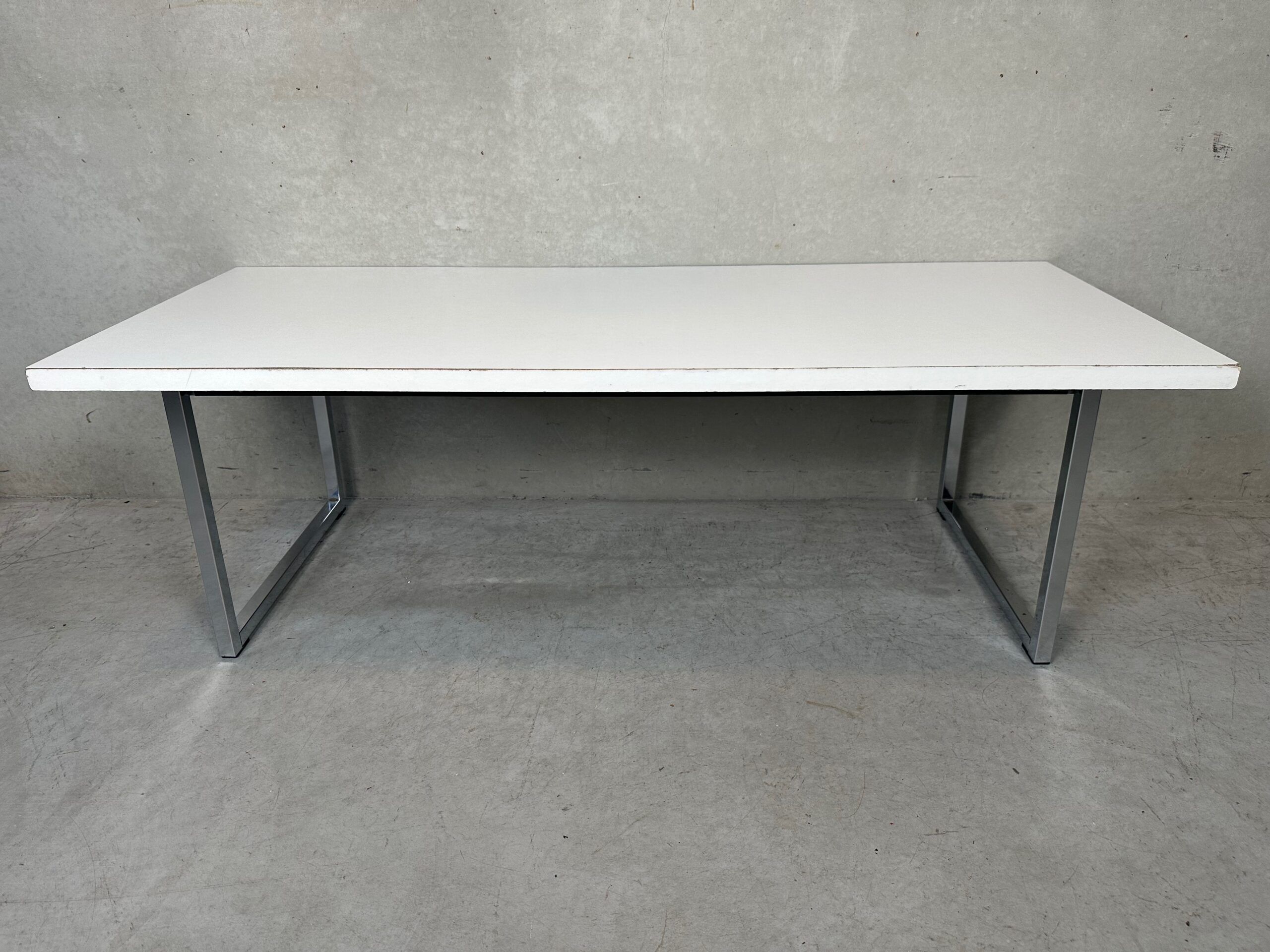 Table en formica vintage – étroite