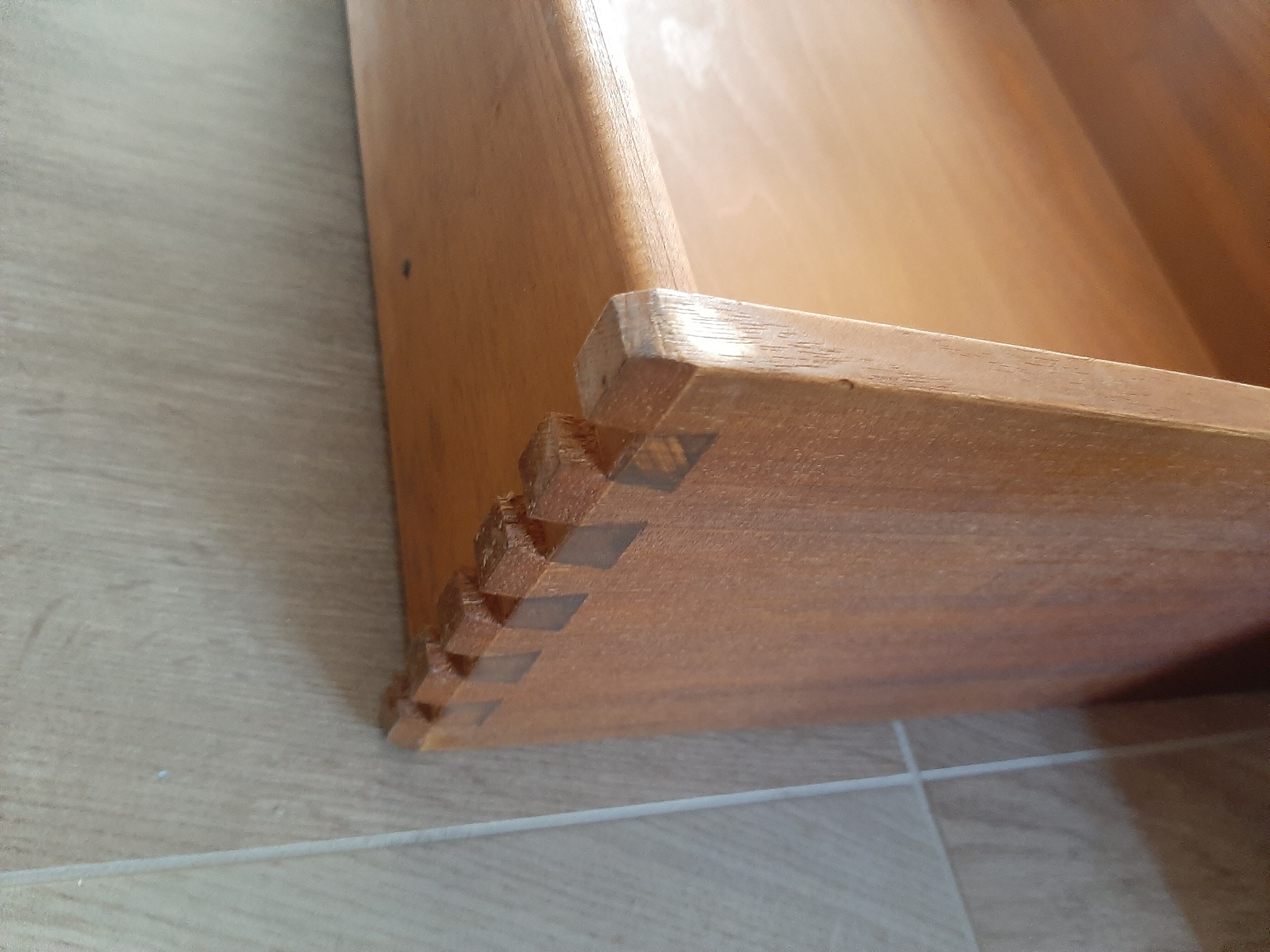 Commode 3 tiroirs style XVI avec 1 serrure