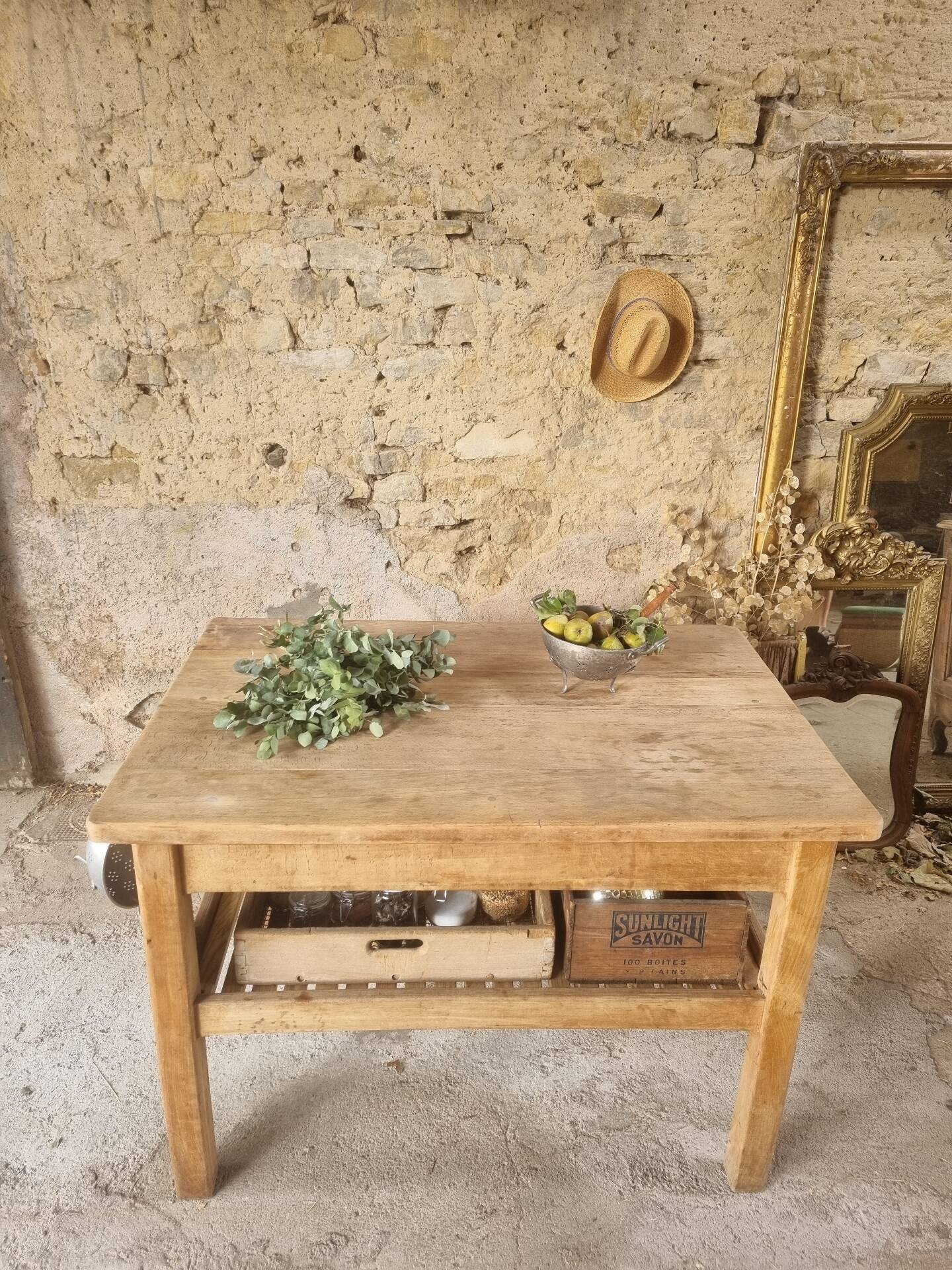 Central island countertop