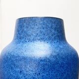 Large blue vase on a German workshop stand from the mid-20th century by Bückeburg Keramik, 1960s.