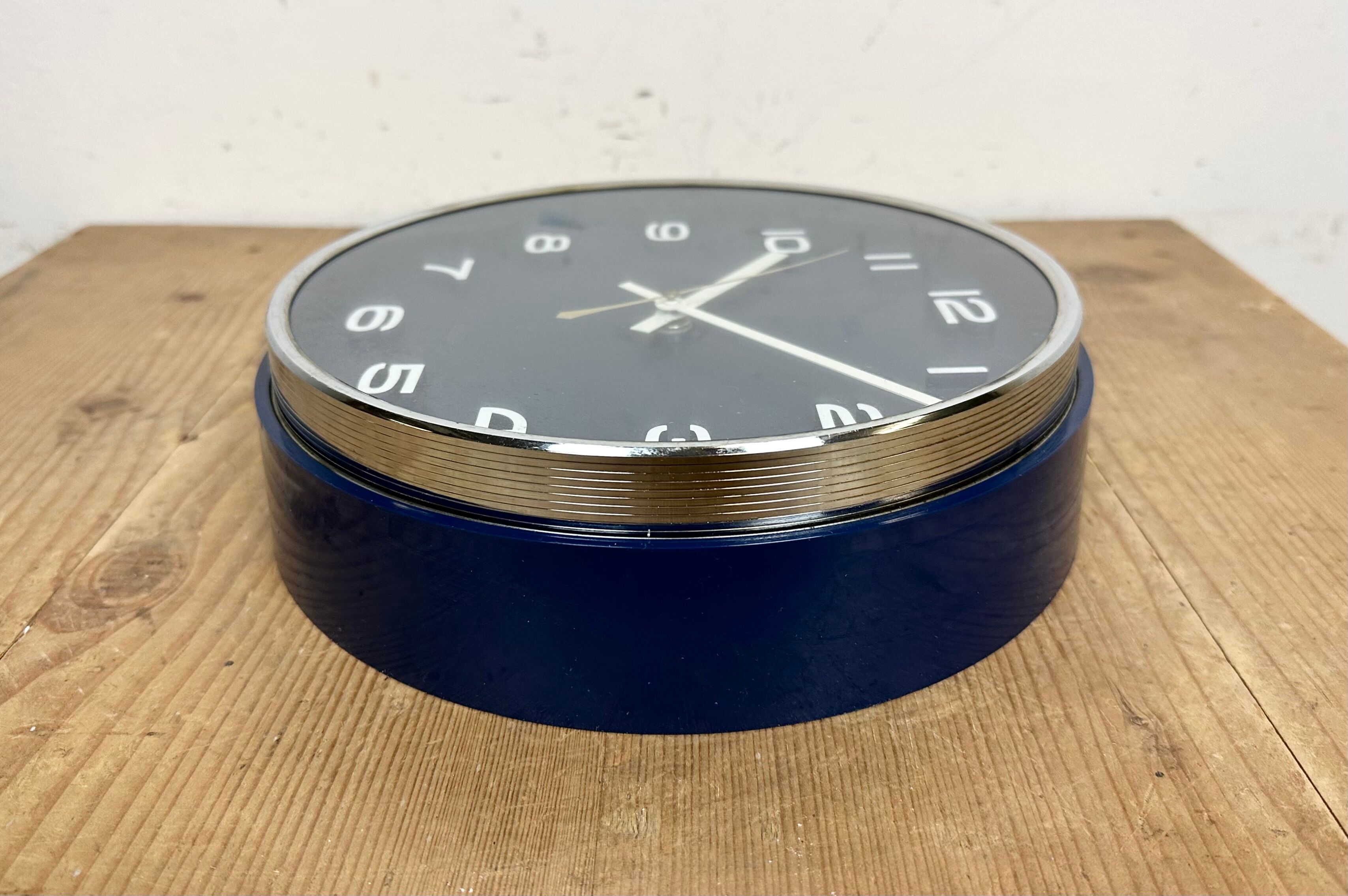 Vintage Blue Bakelite Electric Wall Clock from Metamec, 1970s