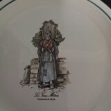 Duo of Moulin des Loups serving dishes