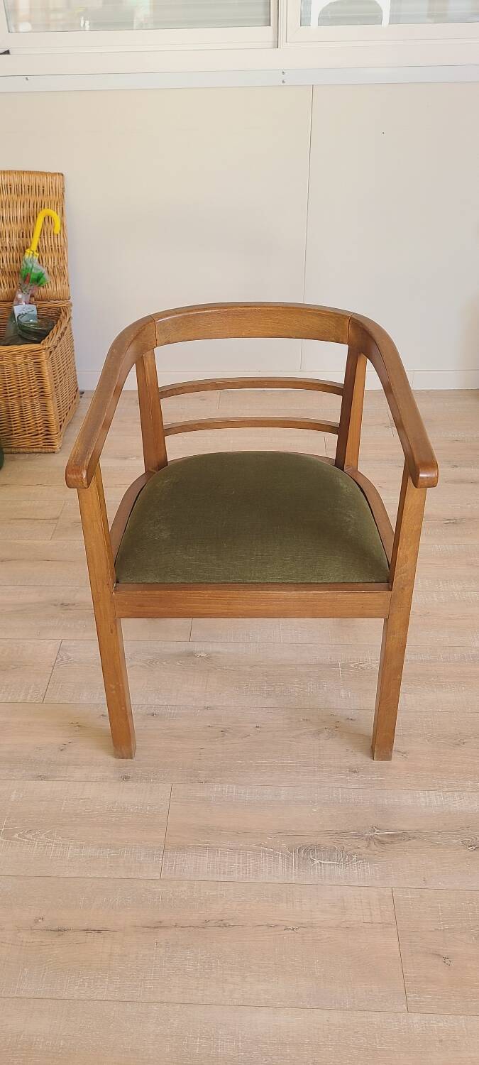 Scandinavian office chair