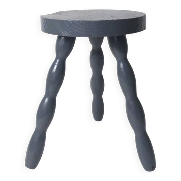 ancien tabouret tripode en chêne massif