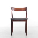 Suite de 4 chaises scandinaves en teck modèle 39