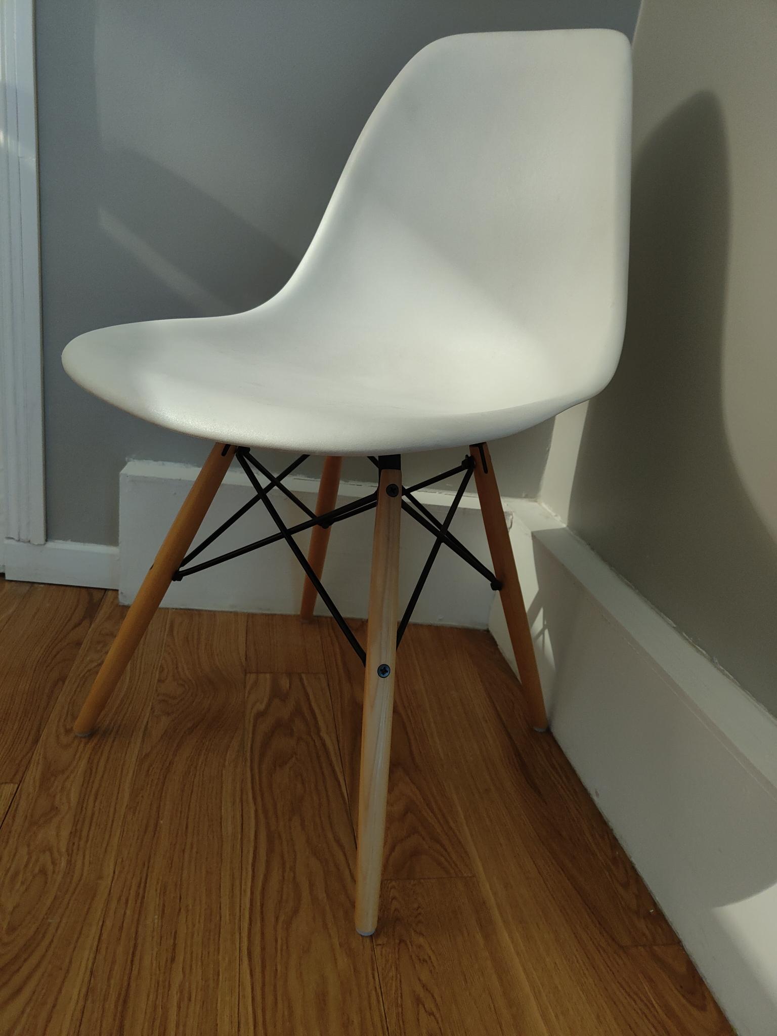 Lot de 4 chaises de Charles & Ray Eames pour Herman Miller