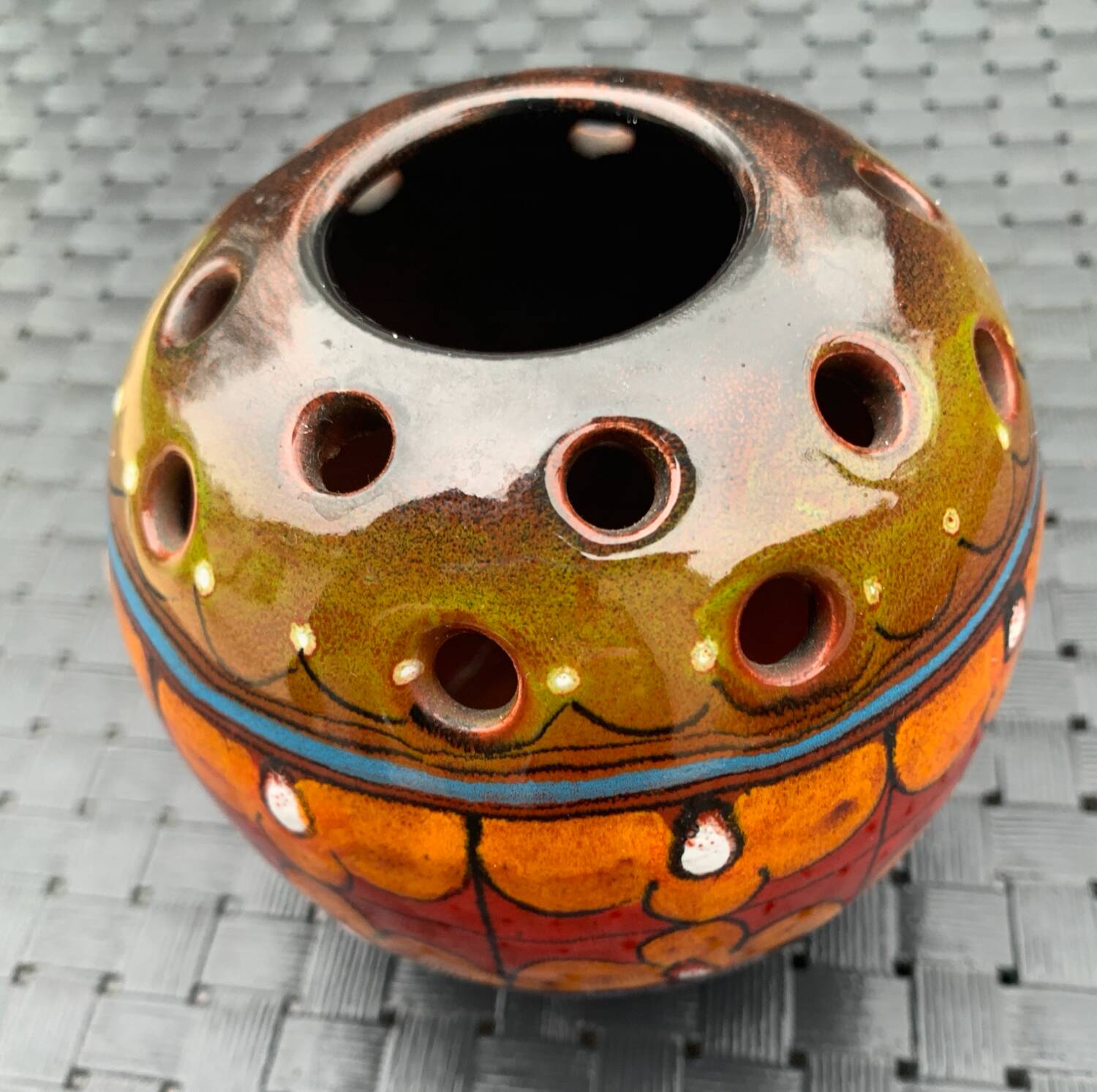 Santo Stefano di Camastra flower pick