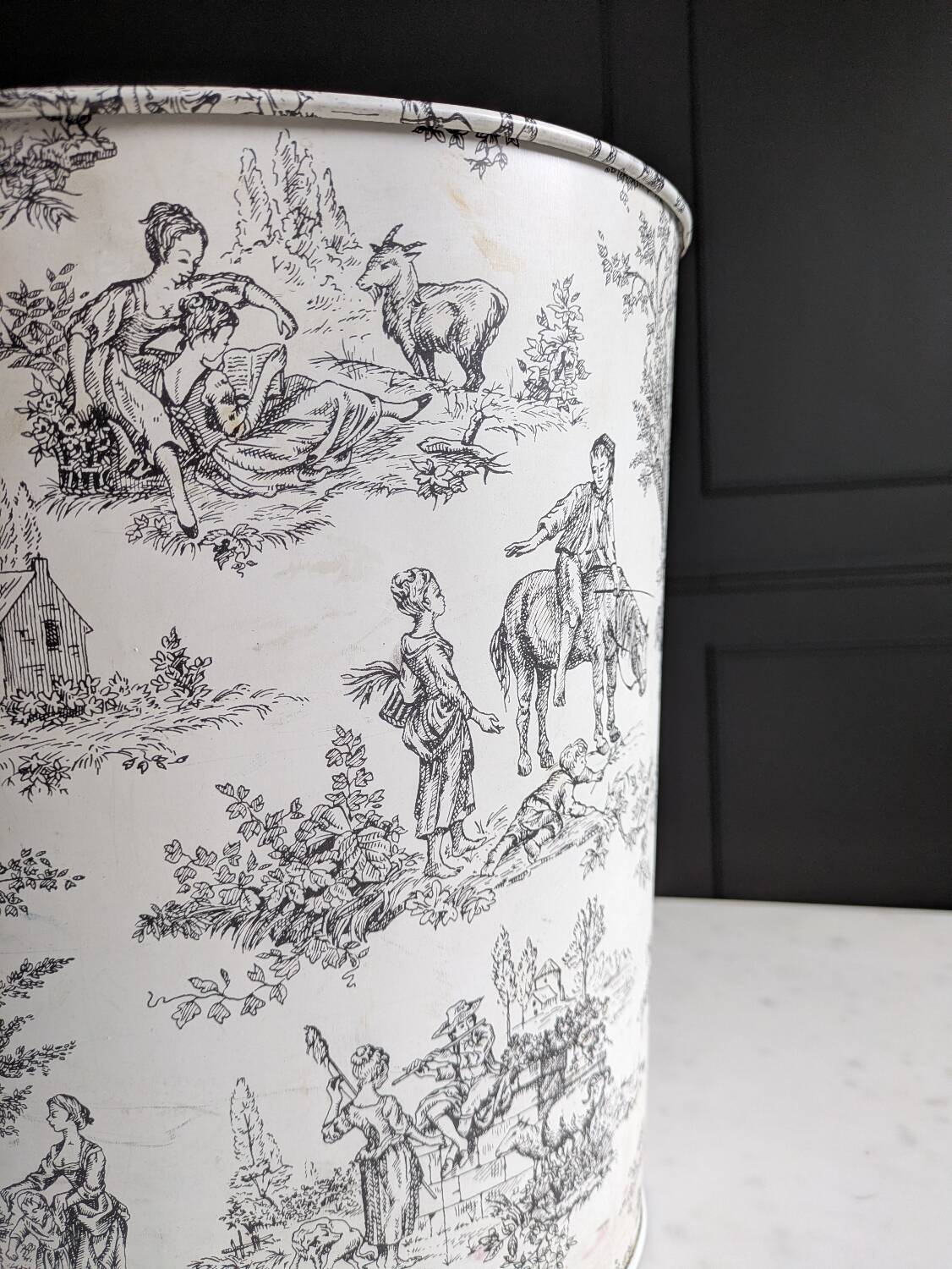 Massily France wastepaper basket