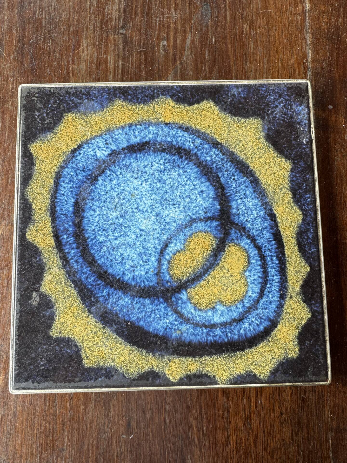 Vintage enamelled ceramic trivet – 1970s – Abstract decor